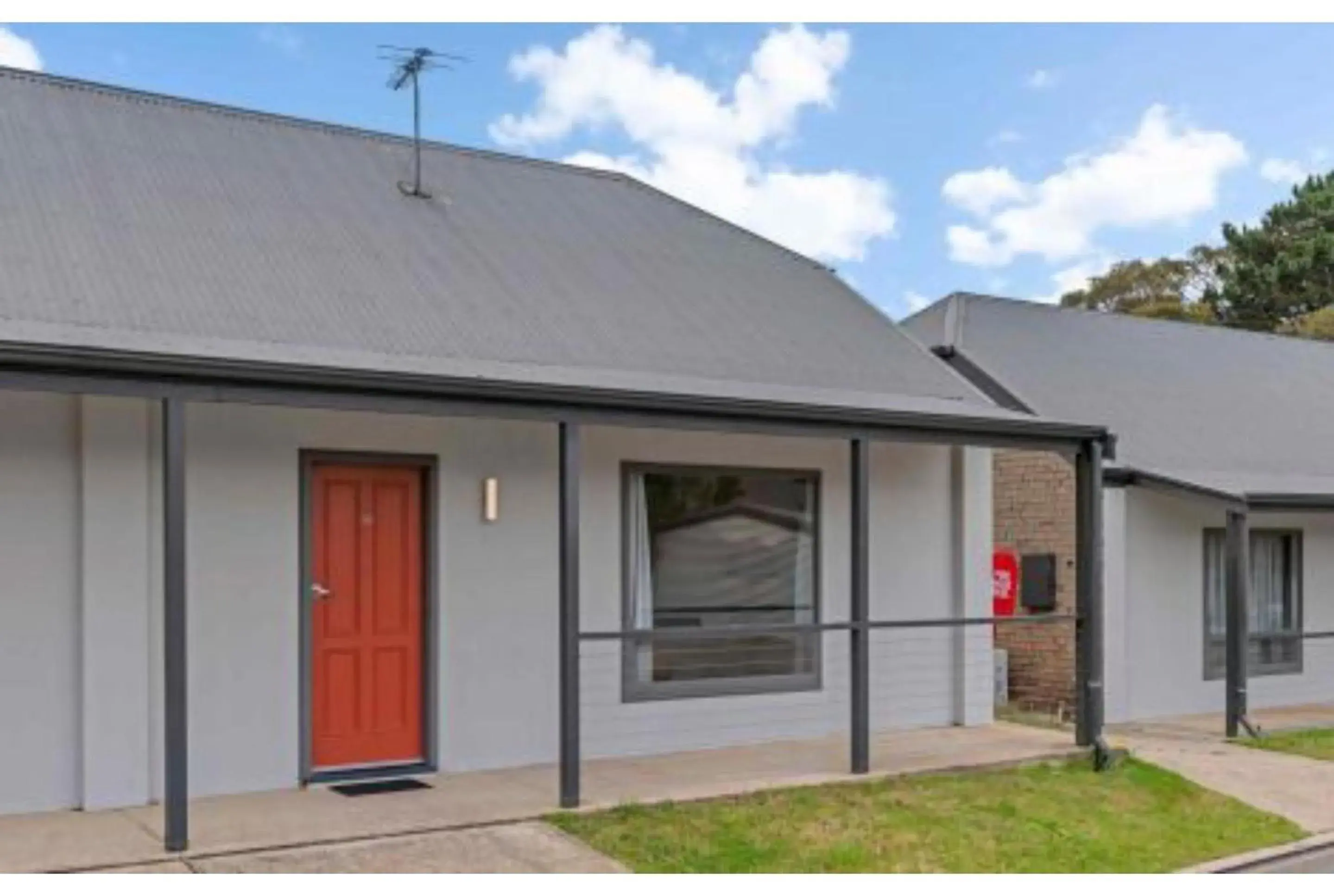 Superior 1 Bedroom Lakeview Unit in Discovery Parks - Hahndorf Superior 1 Bedroom Lakeview Unit in Discovery Parks - Hahndorf