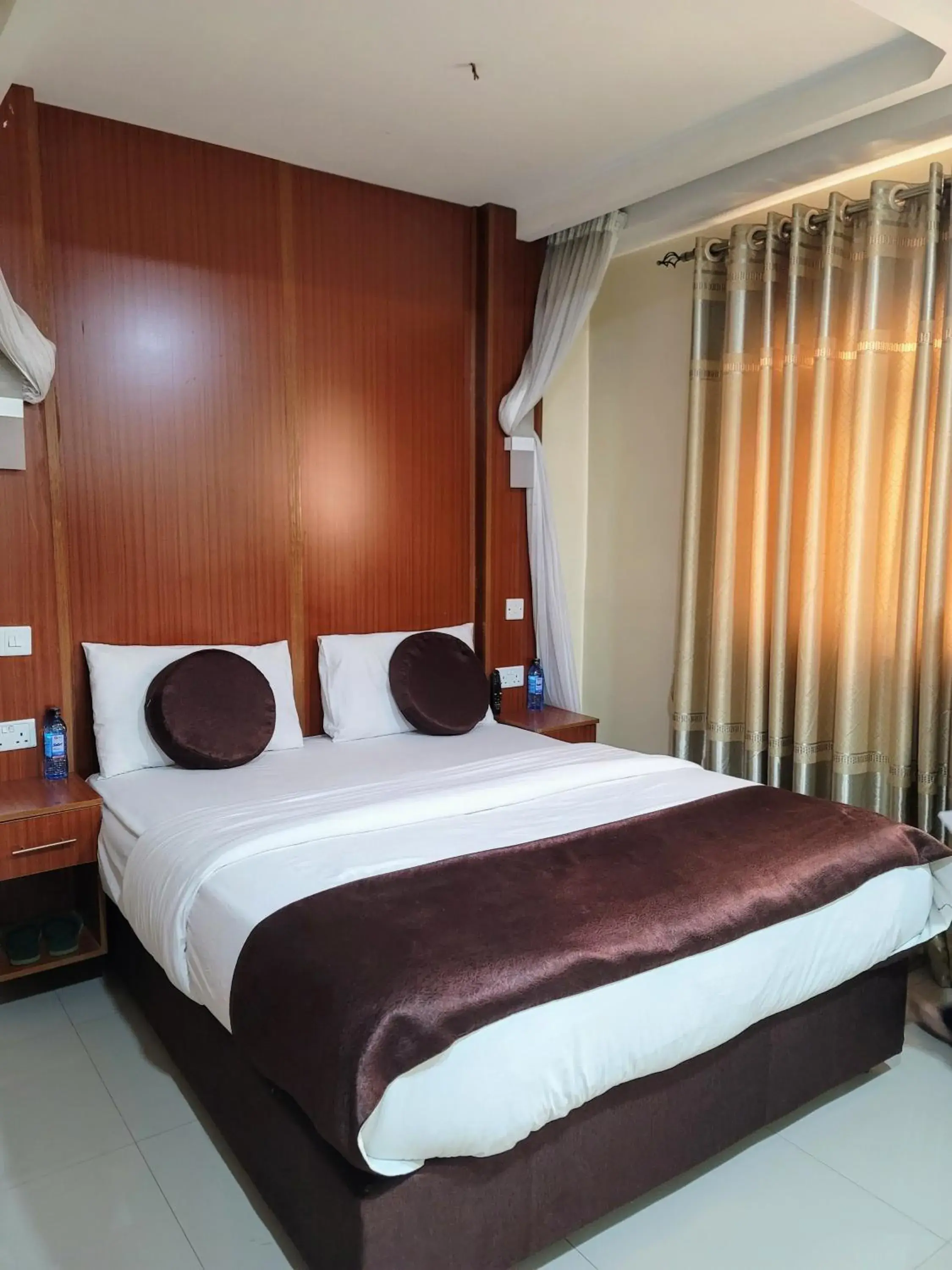 Two-Bedroom Suite in Nairobi Glory Palace Hotel Two-Bedroom Suite in Nairobi Glory Palace Hotel