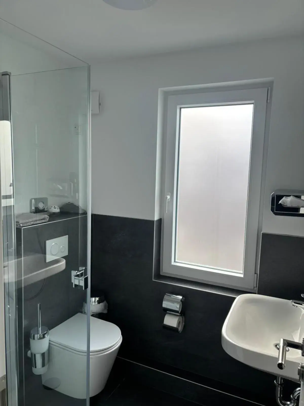 En Suite Single Room - single occupancy in Hotel Restaurant Harrier Hof En Suite Single Room - single occupancy in Hotel Restaurant Harrier Hof