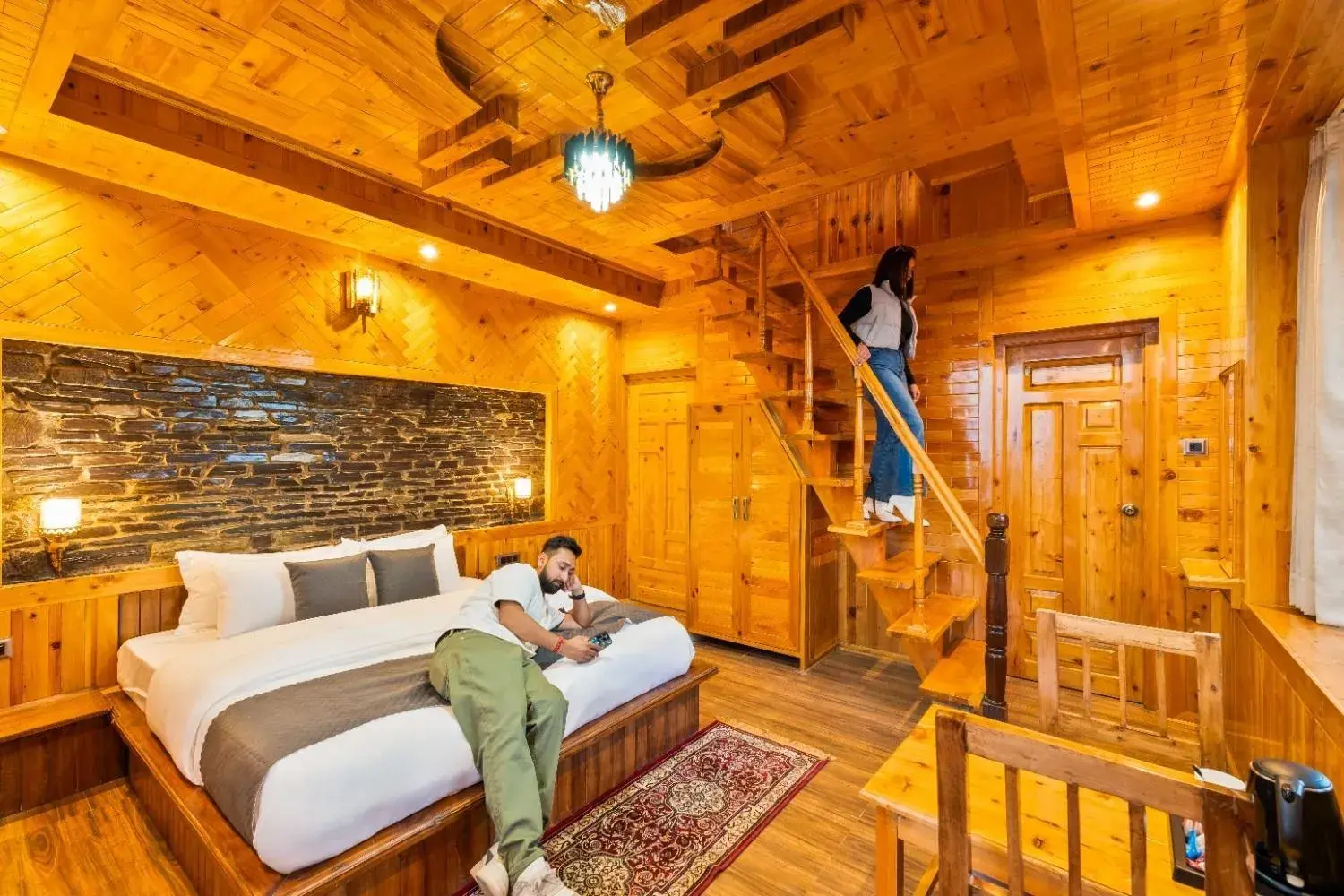 Family Room with Mountain View in Kathkuni by Jomotel - A Pure Veg Boutique Stay Family Room with Mountain View in Kathkuni by Jomotel - A Pure Veg Boutique Stay