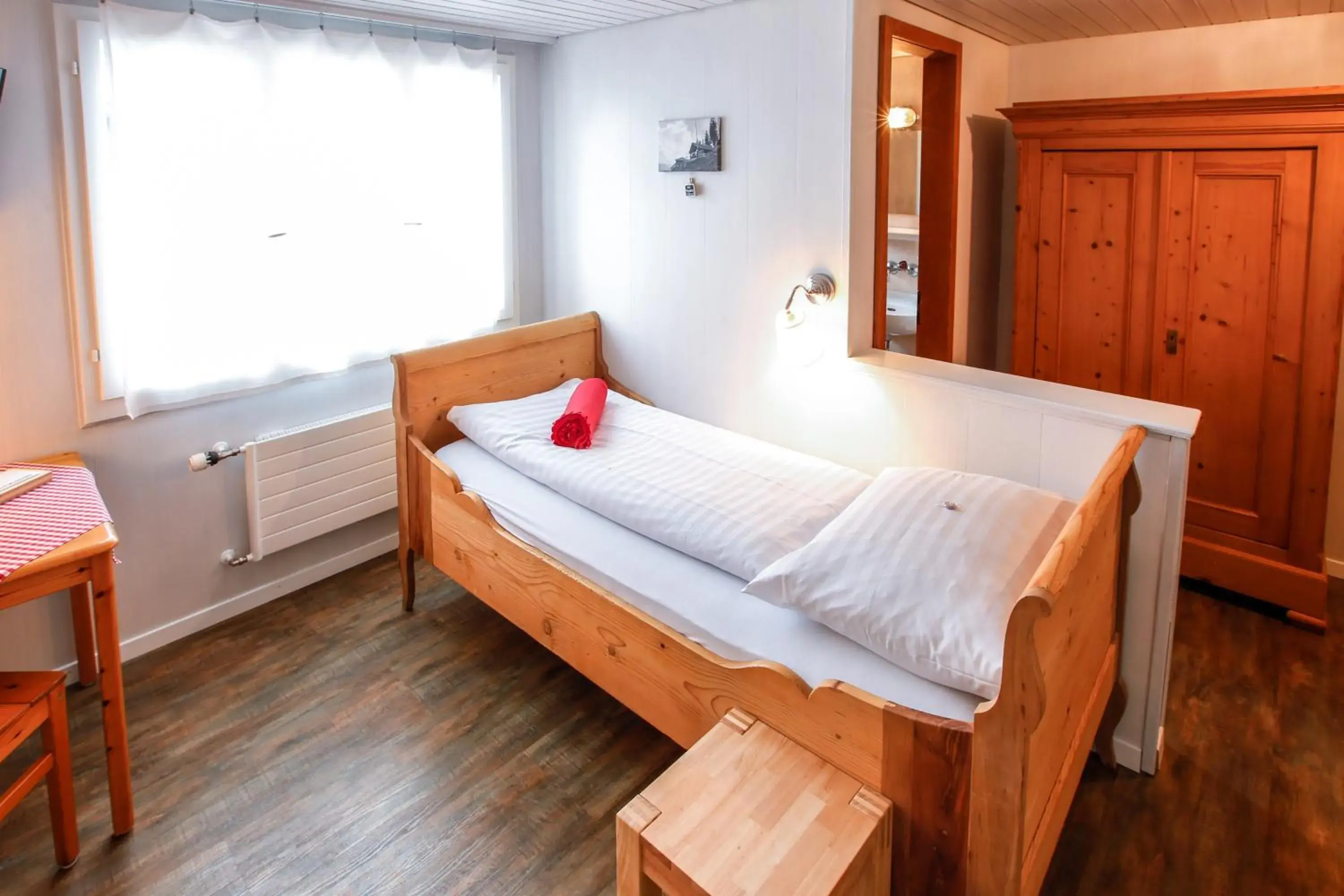 Single Room in Landgasthof Schlüssel Alpnach Single Room in Landgasthof Schlüssel Alpnach