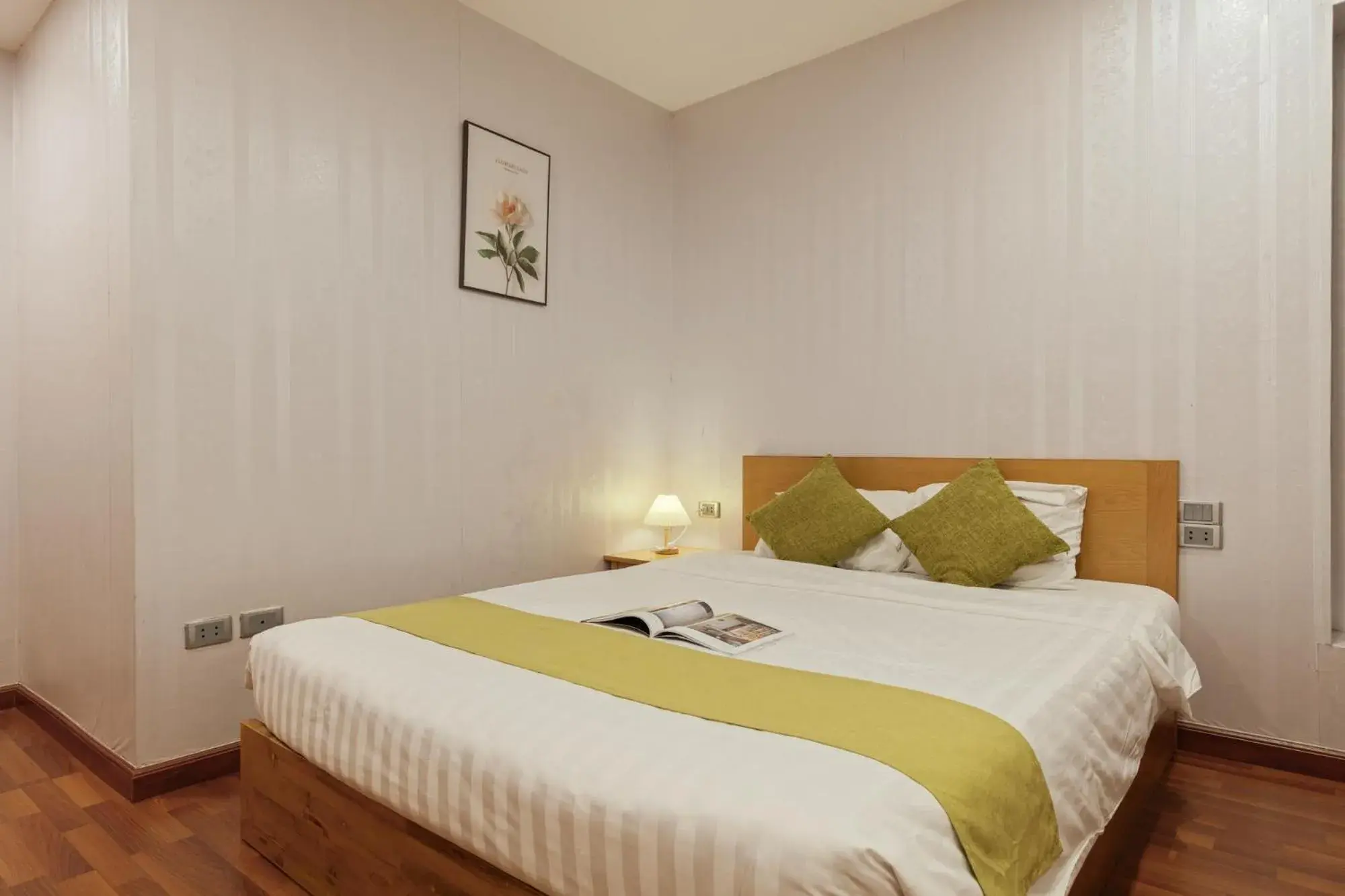 Superior Double Room in Hanoi Central Park Hotel Superior Double Room in Hanoi Central Park Hotel