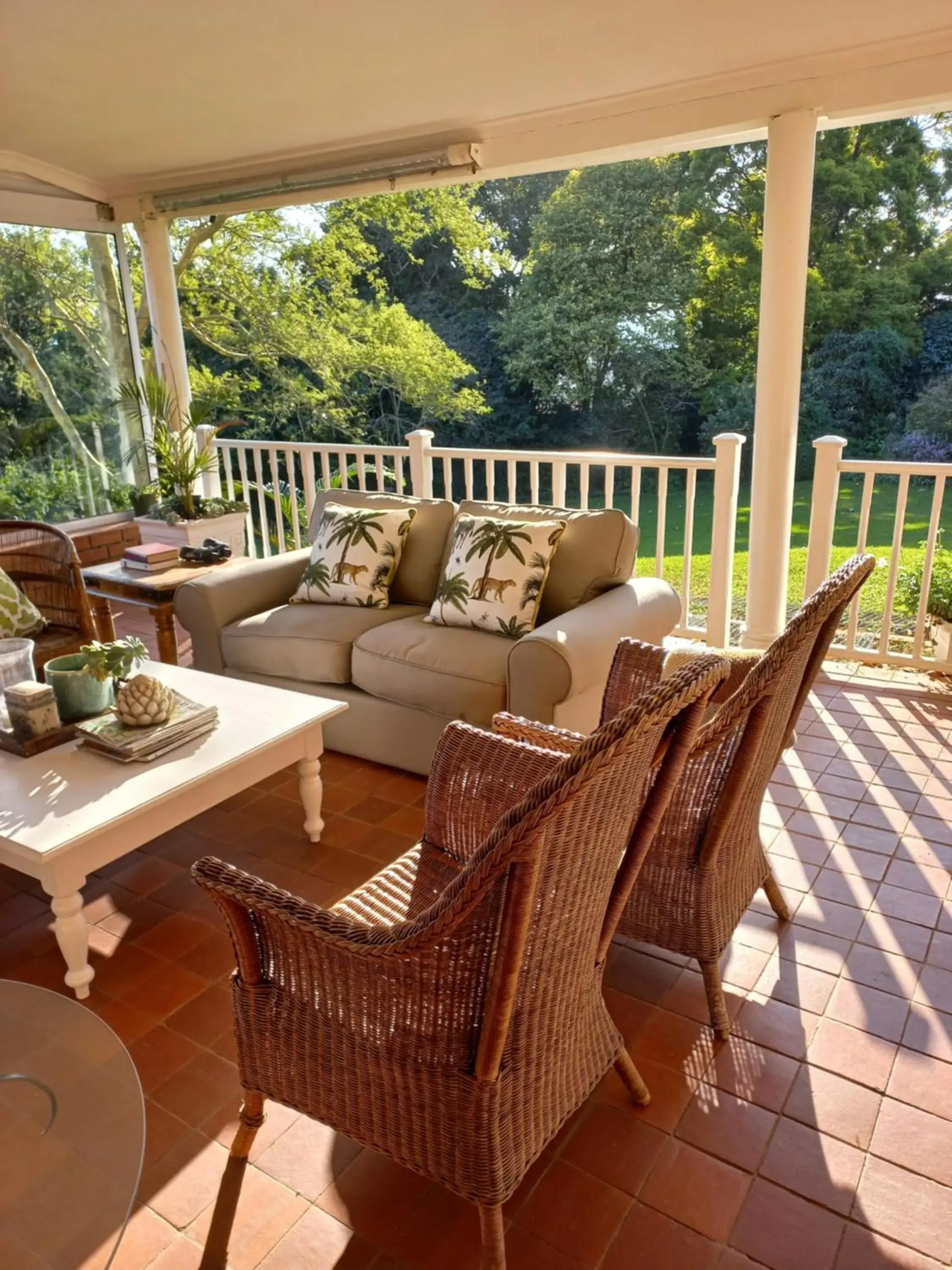 18 Pioneer BnB 18 Pioneer BnB