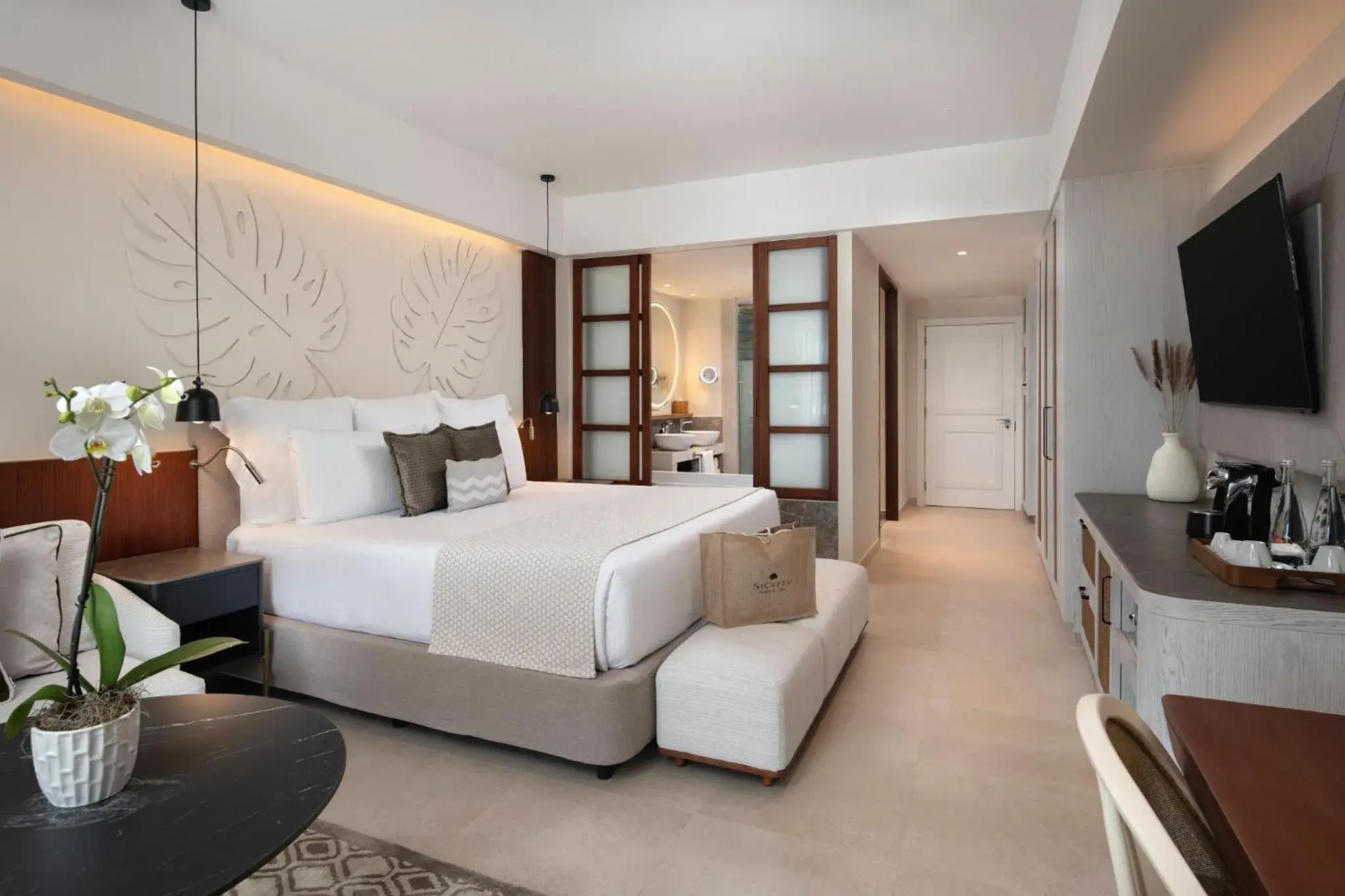 Preferred Club Junior Suite Swimout King Bed in Secrets Playa Esmeralda Resort & Spa - All Inclusive Preferred Club Junior Suite Swimout King Bed in Secrets Playa Esmeralda Resort & Spa - All Inclusive