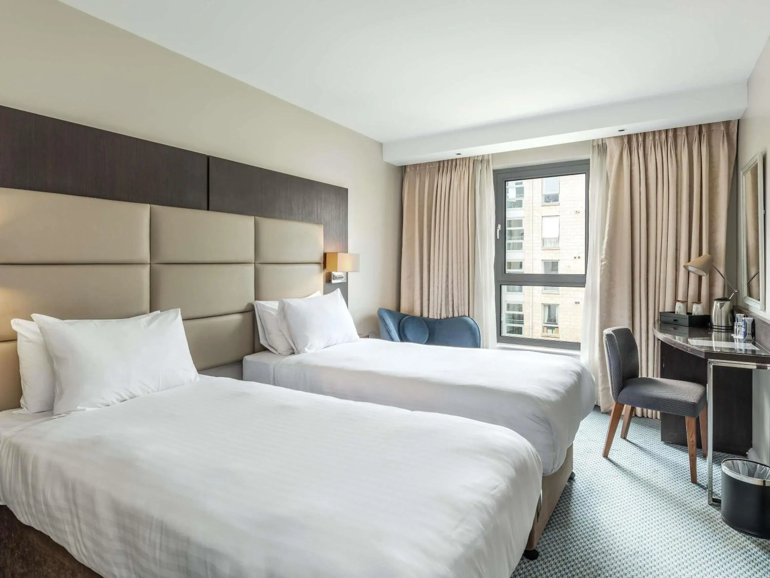 Comfort Twin Room in Mercure Edinburgh Haymarket Comfort Twin Room in Mercure Edinburgh Haymarket