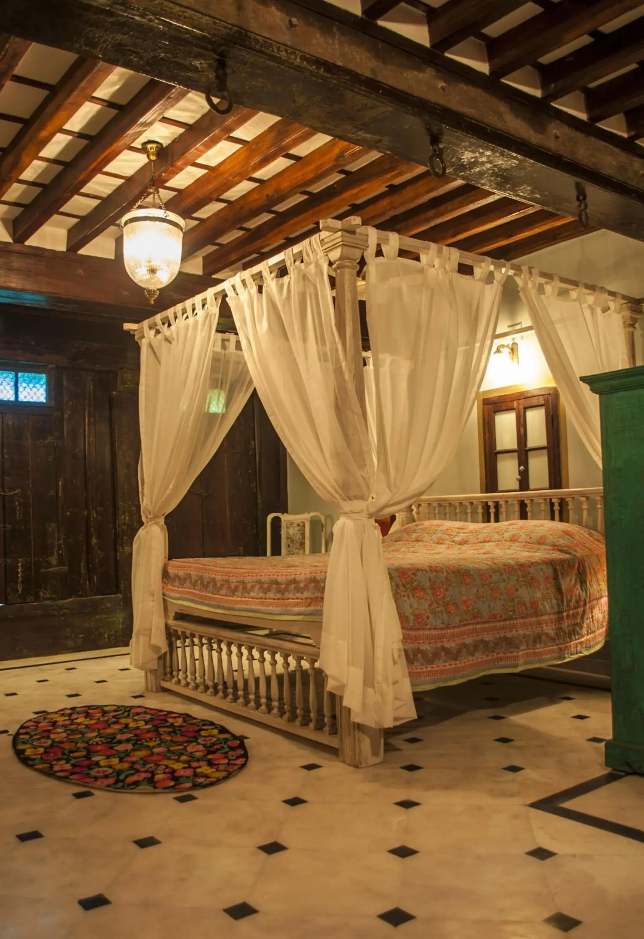 Heritage Suite in Dodhia Haveli Heritage Suite in Dodhia Haveli