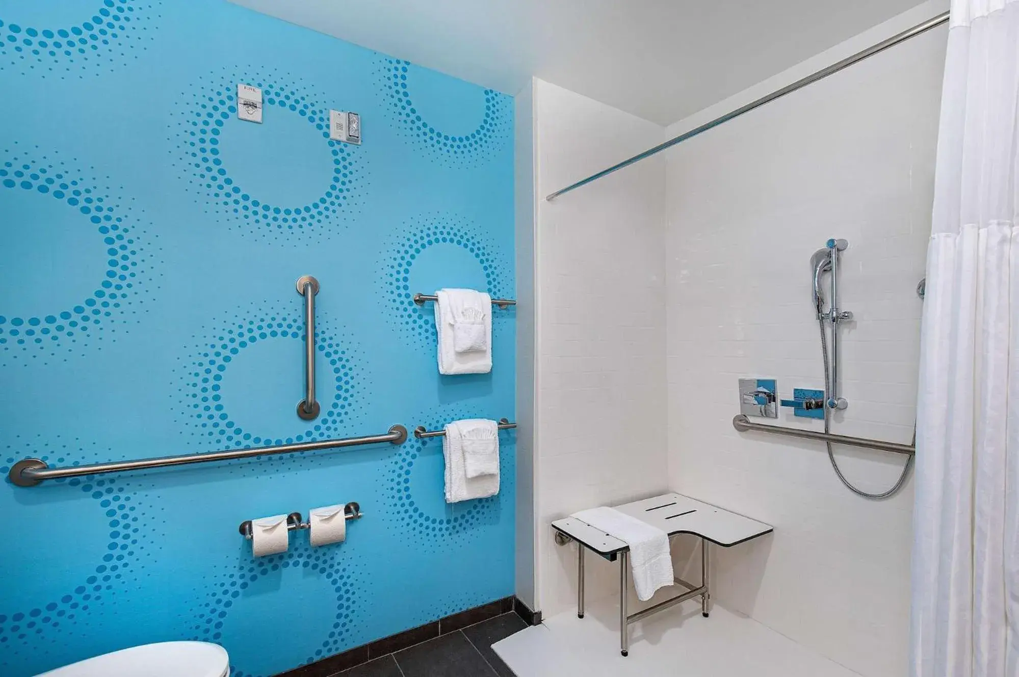 Queen Room with Two Queen Beds - Mobility Access in Tru By Hilton Stockbridge Queen Room with Two Queen Beds - Mobility Access in Tru By Hilton Stockbridge