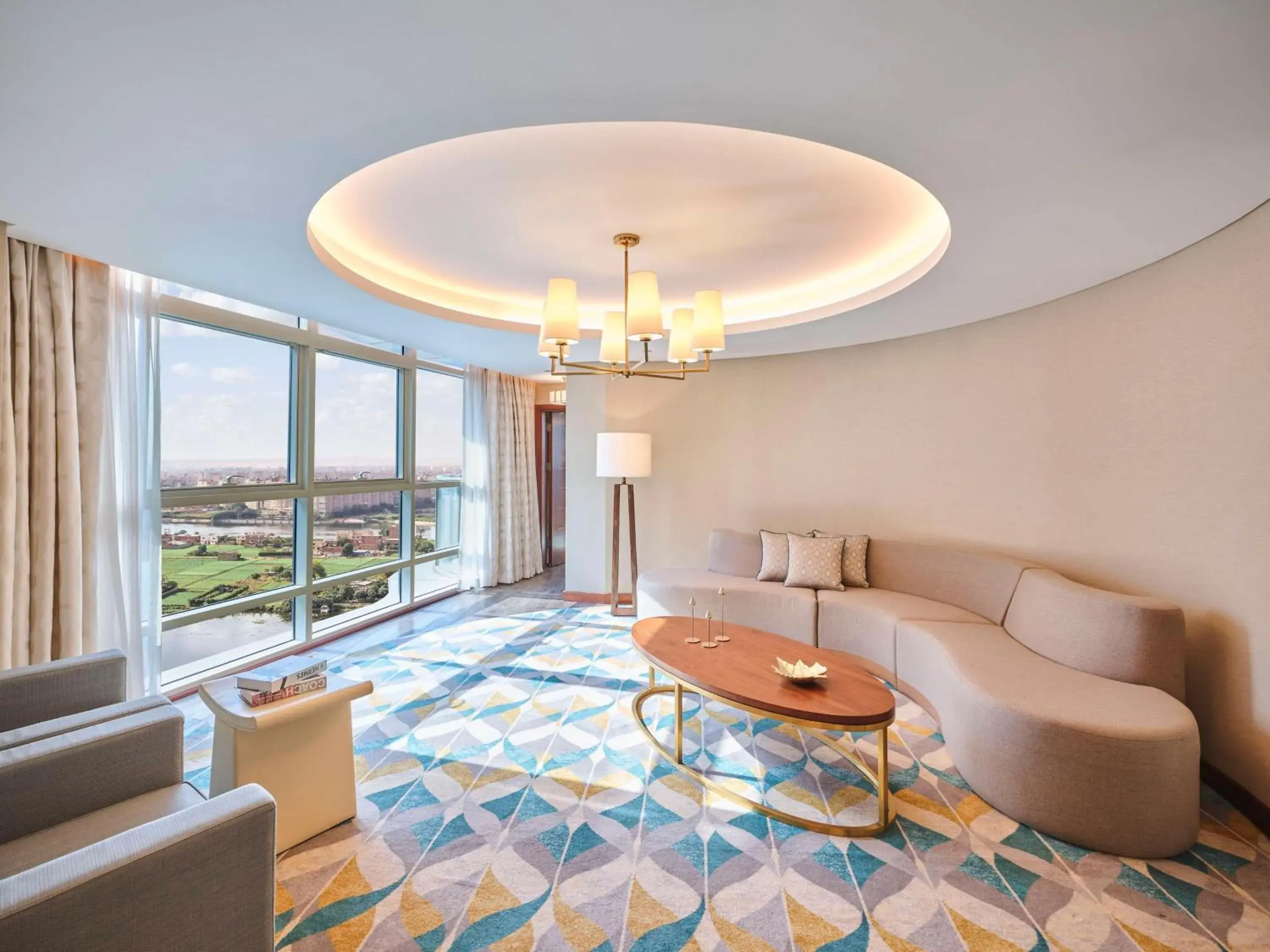 Grand One-Bedroom Suite - Nile and Pyramids View in Hilton Cairo Nile Maadi Grand One-Bedroom Suite - Nile and Pyramids View in Hilton Cairo Nile Maadi