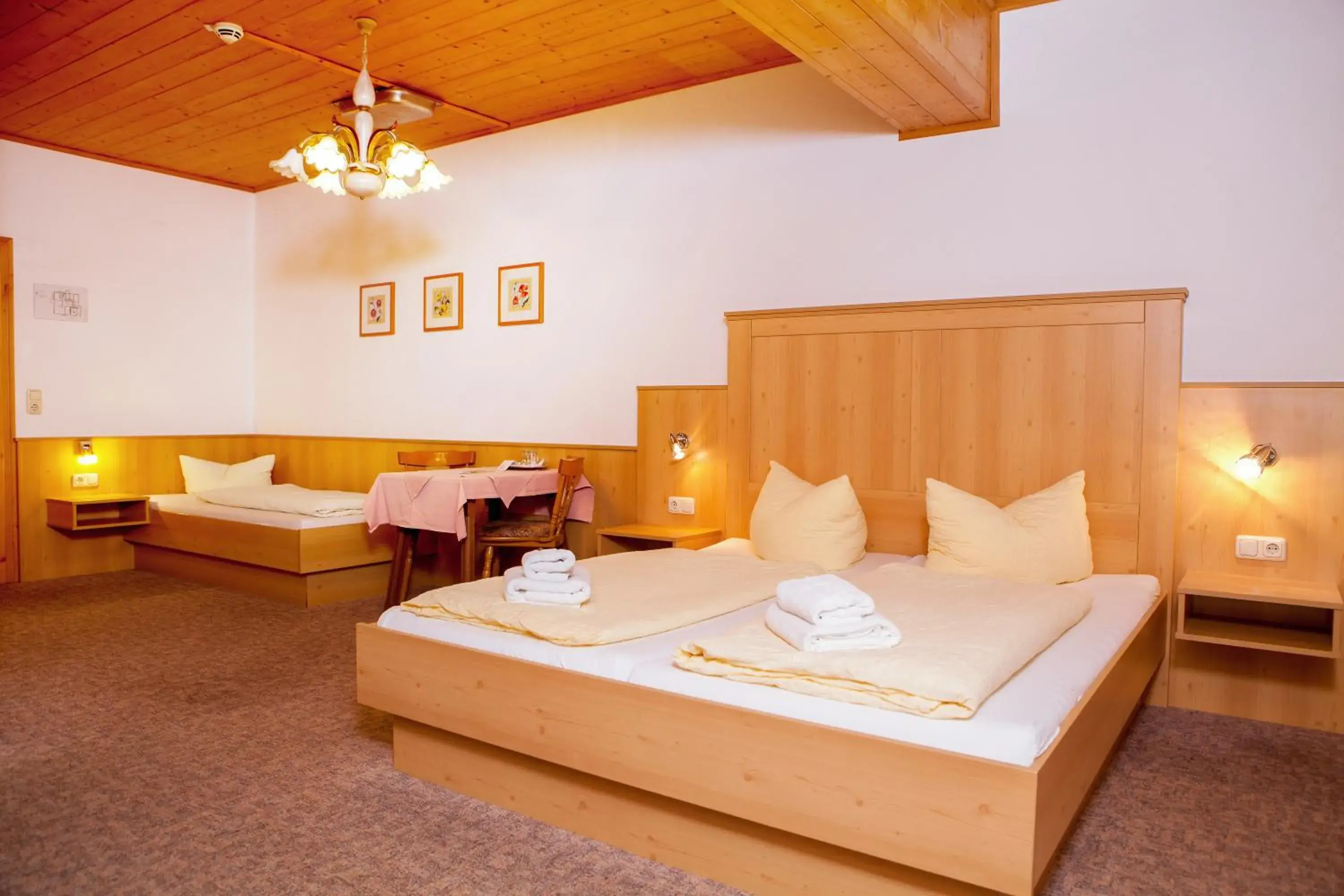 Quadruple Room in Ruperti - Gästehaus Quadruple Room in Ruperti - Gästehaus