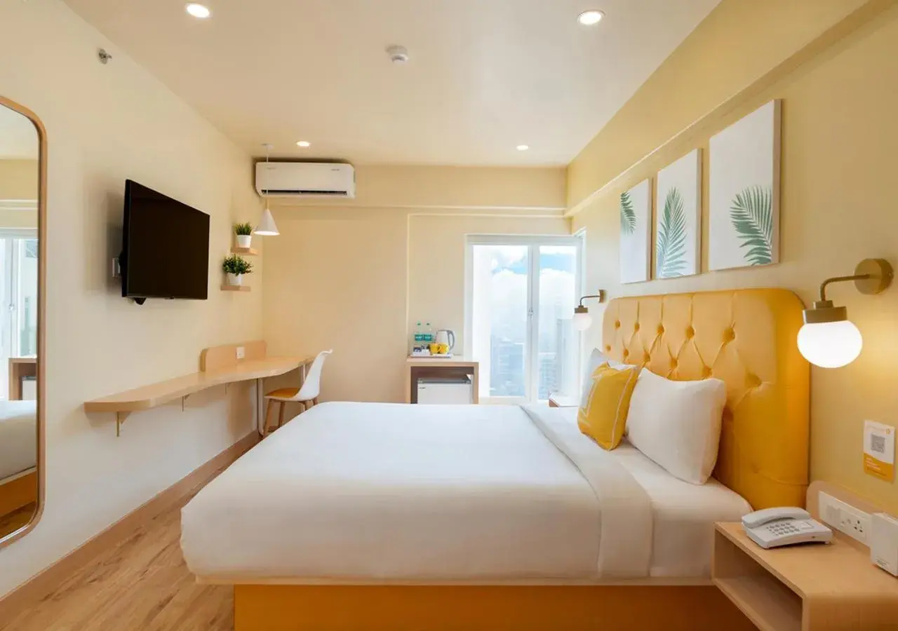 Standard King Room in Bloom Hotel Saki Vihar Powai Standard King Room in Bloom Hotel Saki Vihar Powai