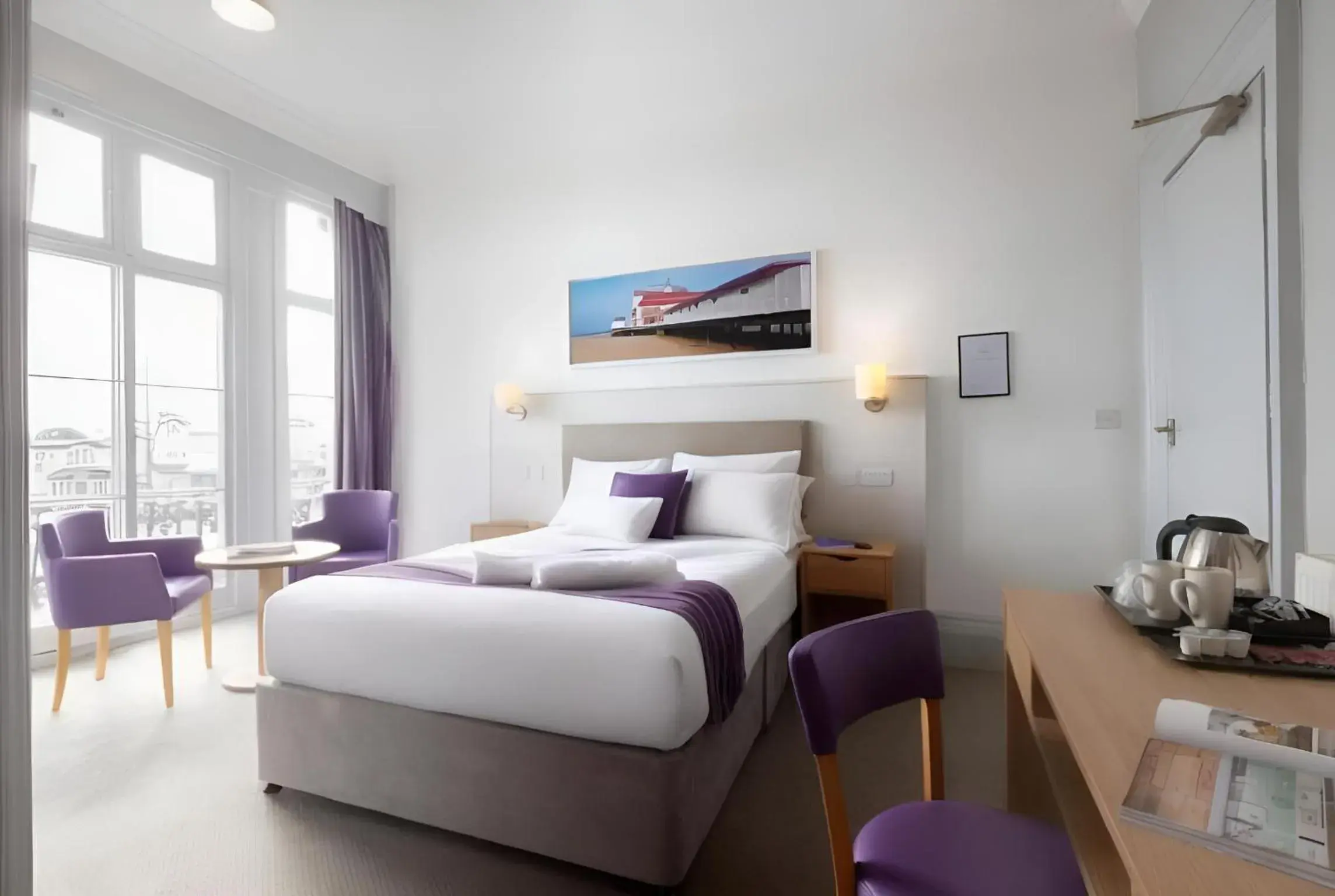 Double Room with Sea View in The Carlton Hotel Double Room with Sea View in The Carlton Hotel