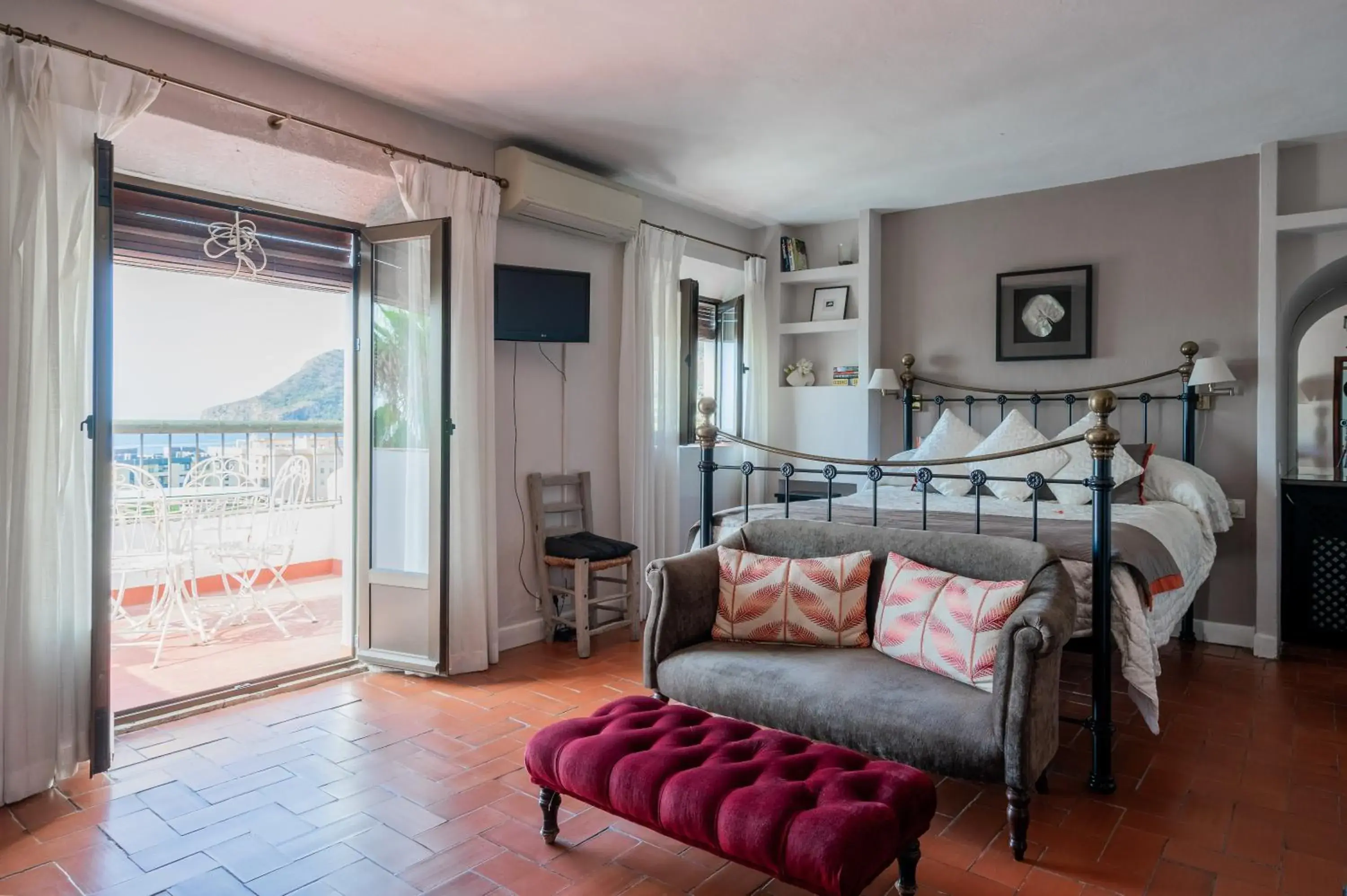 Superior Double or Twin Room with Sea View - single occupancy in La Tartana Hotel Boutique Superior Double or Twin Room with Sea View - single occupancy in La Tartana Hotel Boutique