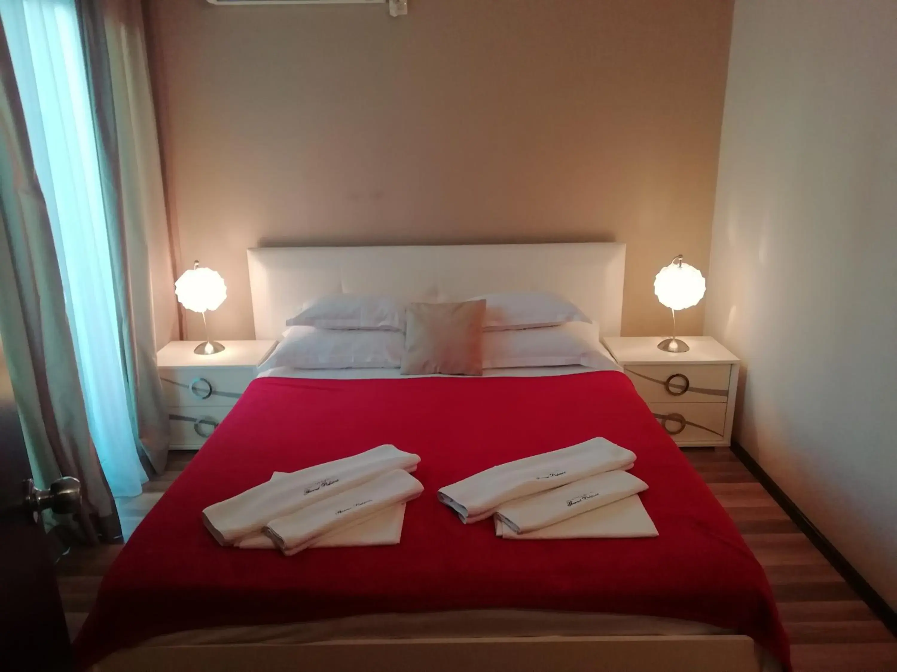 Double Room with Balcony in Apartments and Rooms Grand Palazzo Double Room with Balcony in Apartments and Rooms Grand Palazzo