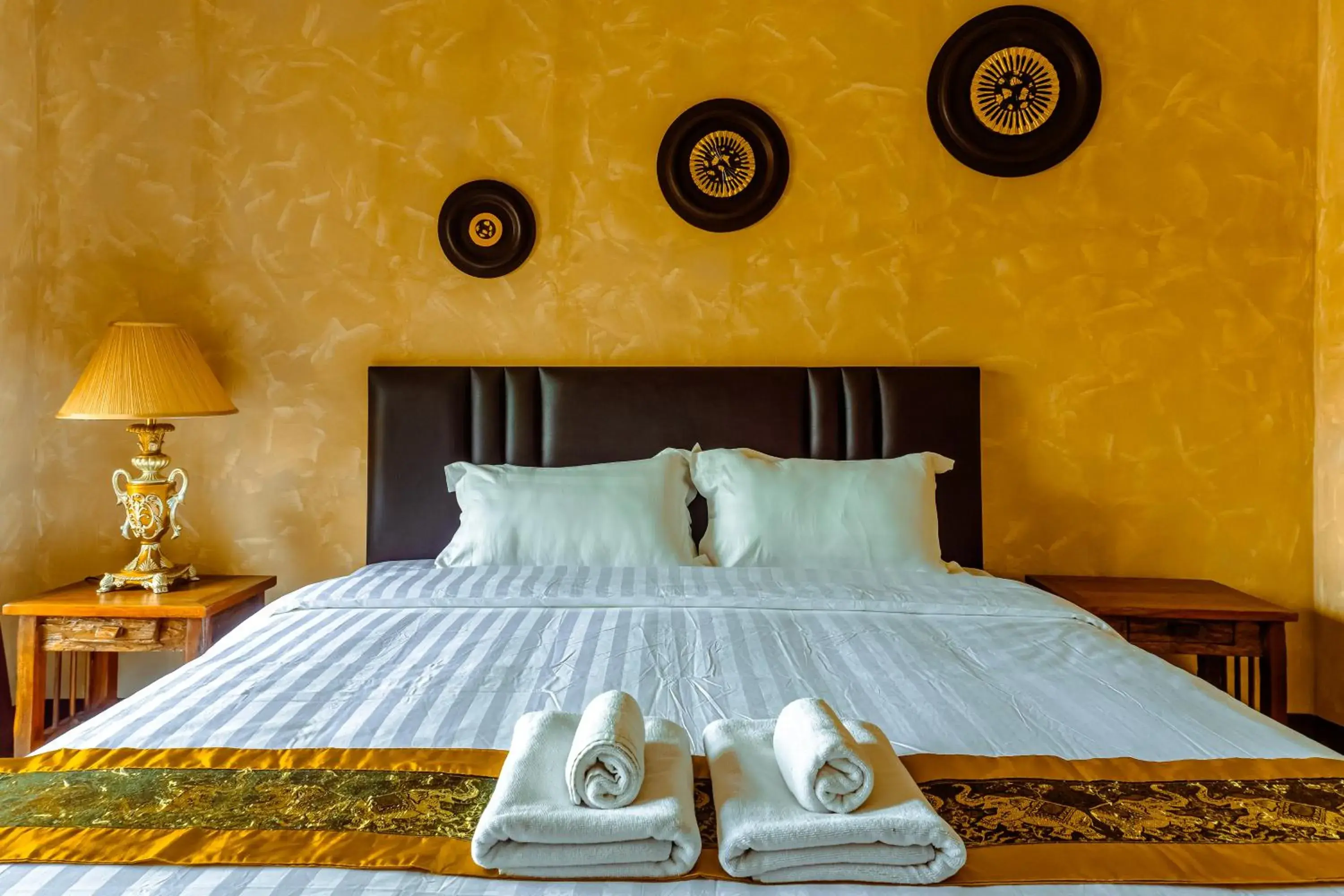 Superior King Room in Eain Superior King Room in Eain