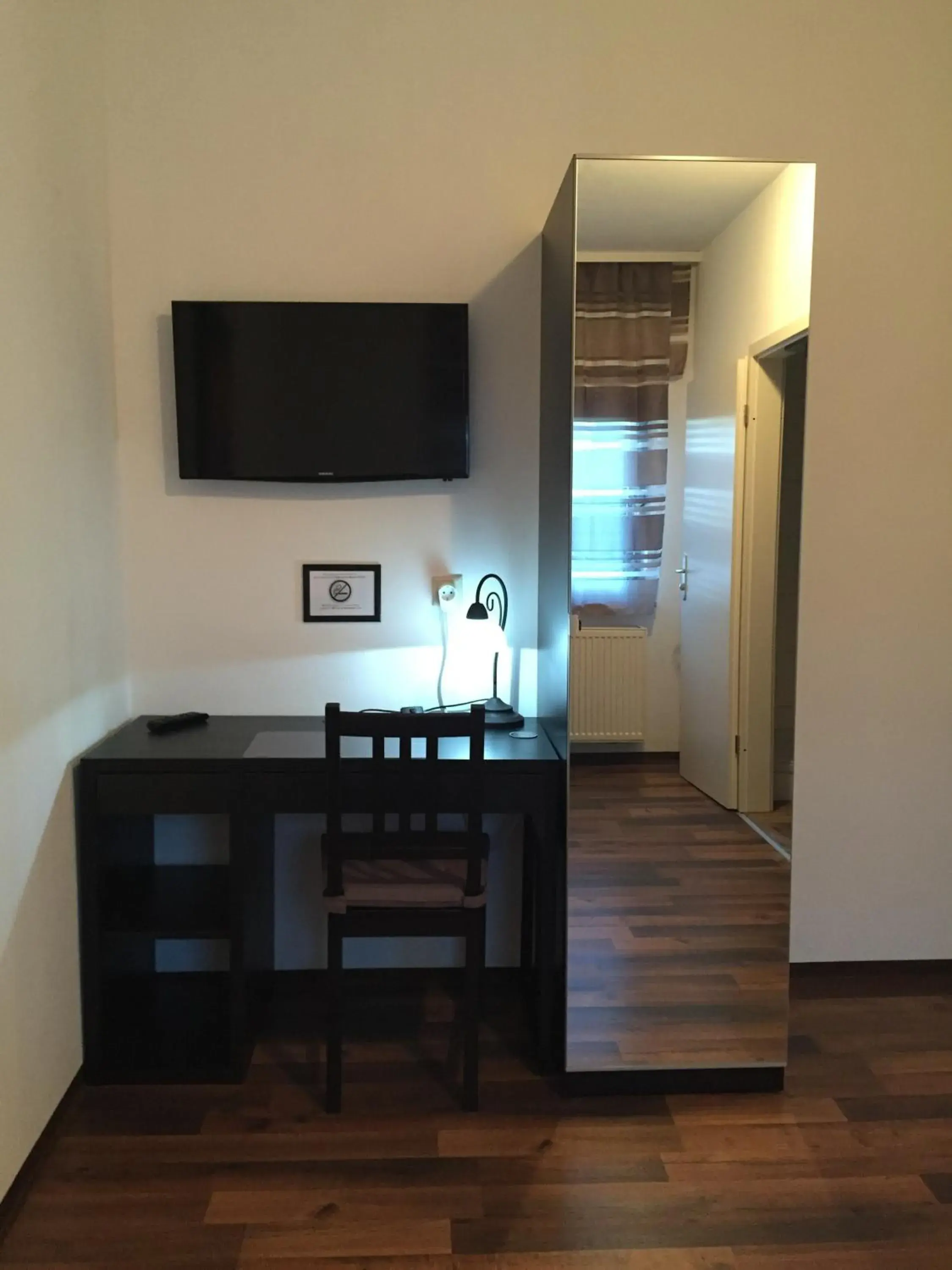 Single Room in Hotel Engel Single Room in Hotel Engel