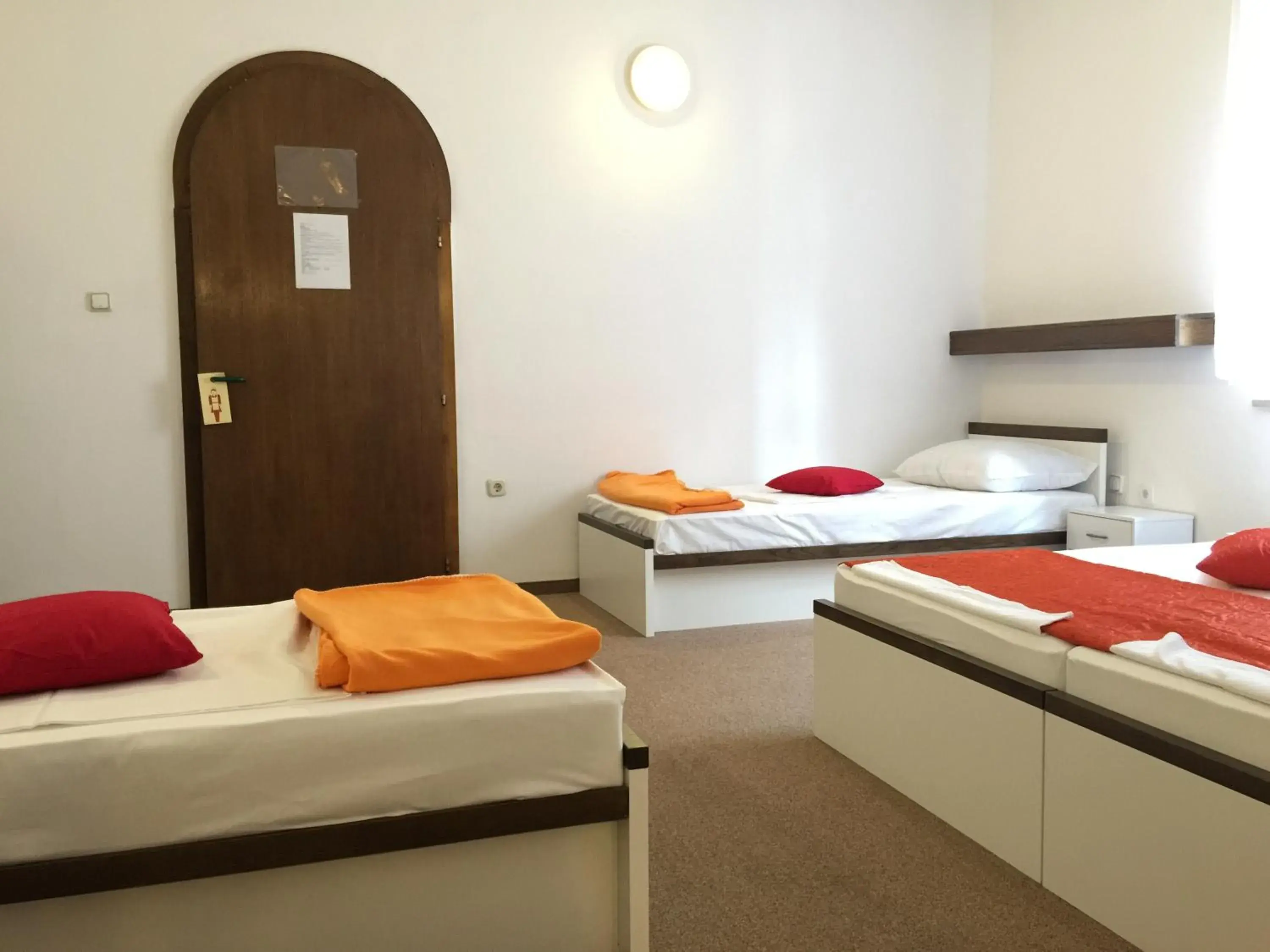 Quadruple Room with Park View in Pansion Ruža Quadruple Room with Park View in Pansion Ruža