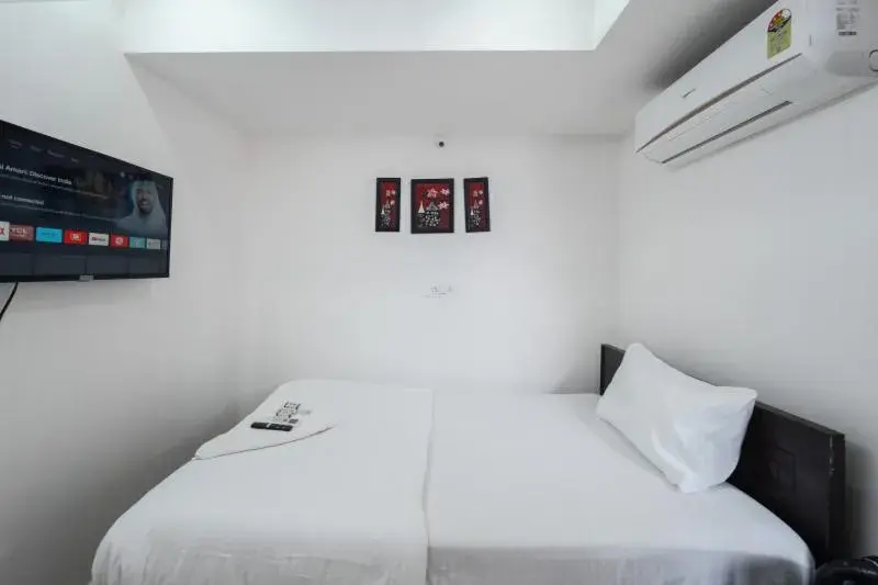 King Room in Hivee Hotel King Room in Hivee Hotel