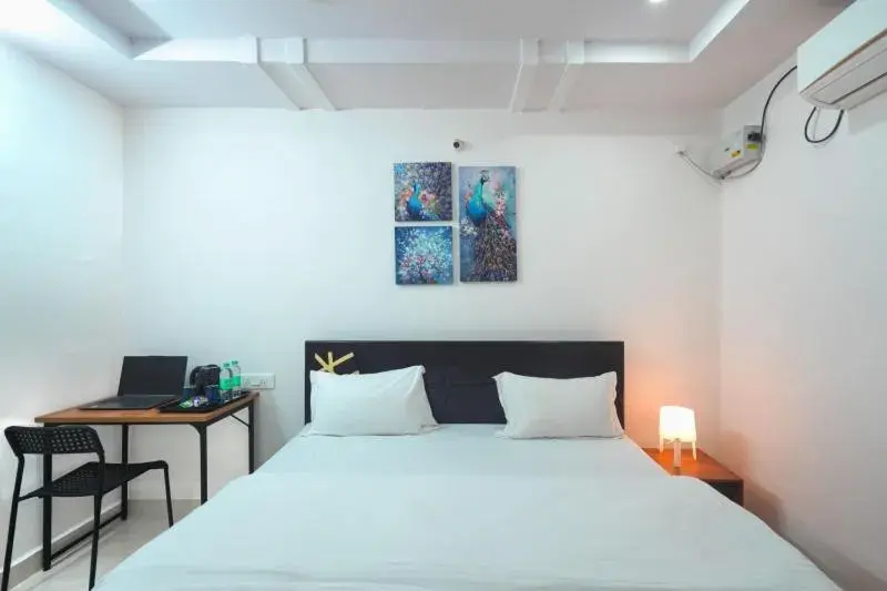 Superior King Room in Hivee Hotel Superior King Room in Hivee Hotel