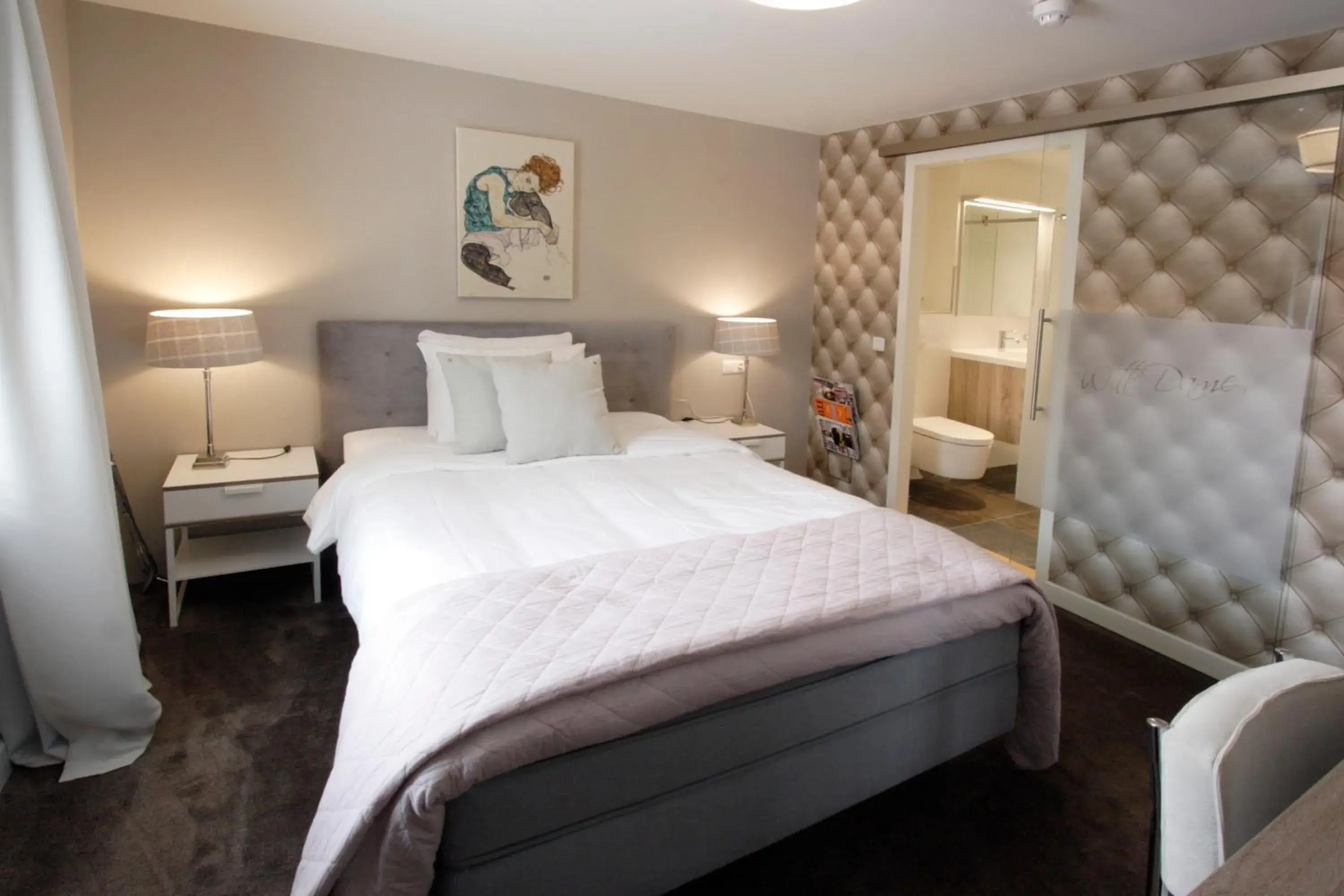 Standard Single Room in In de Witte Dame Hotel Bar Kitchen Apartments Standard Single Room in In de Witte Dame Hotel Bar Kitchen Apartments