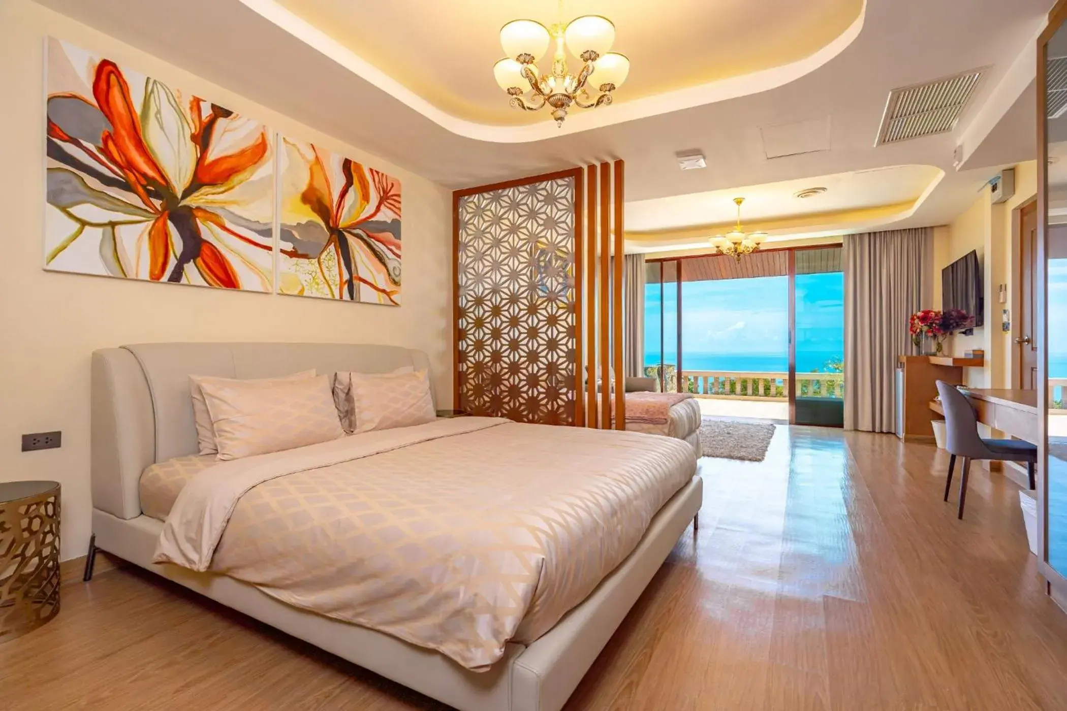 Deluxe Family Suite with Seaview in Ocean Pearl Seaview Residence Deluxe Family Suite with Seaview in Ocean Pearl Seaview Residence
