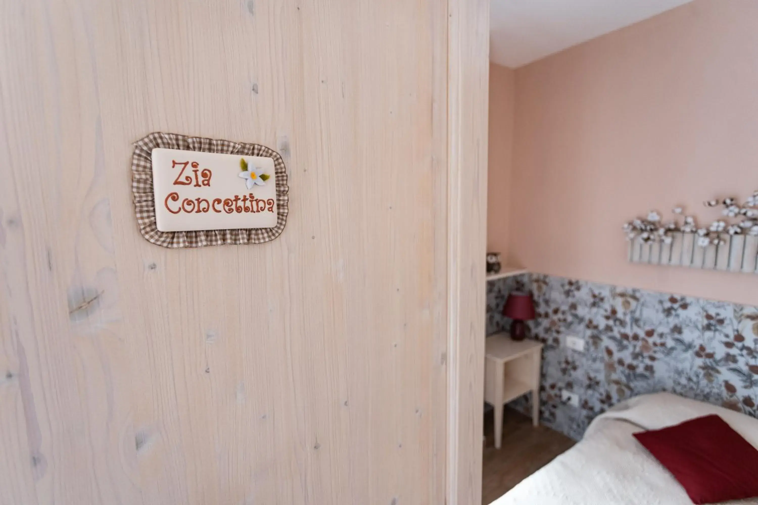 Small Double Room in La Casa del Gelsomino Small Double Room in La Casa del Gelsomino