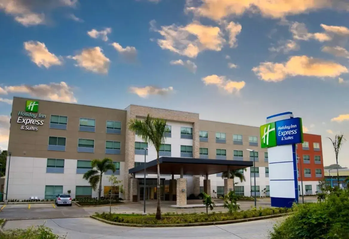 Holiday Inn Express & Suites Diamond by IHG Holiday Inn Express & Suites Diamond by IHG