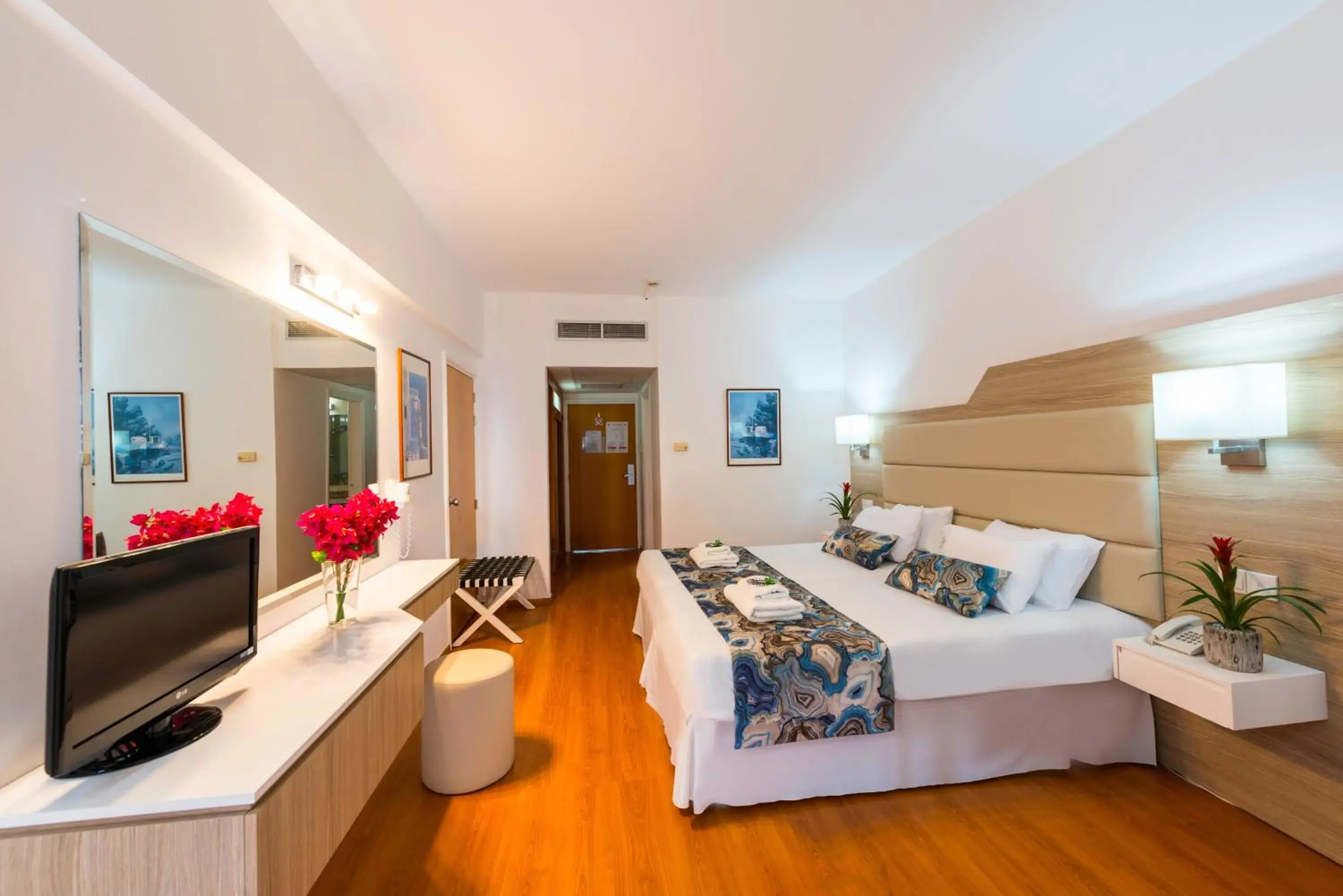 Double or Twin Room with Sea View in Ascos Coral Beach Hotel Double or Twin Room with Sea View in Ascos Coral Beach Hotel