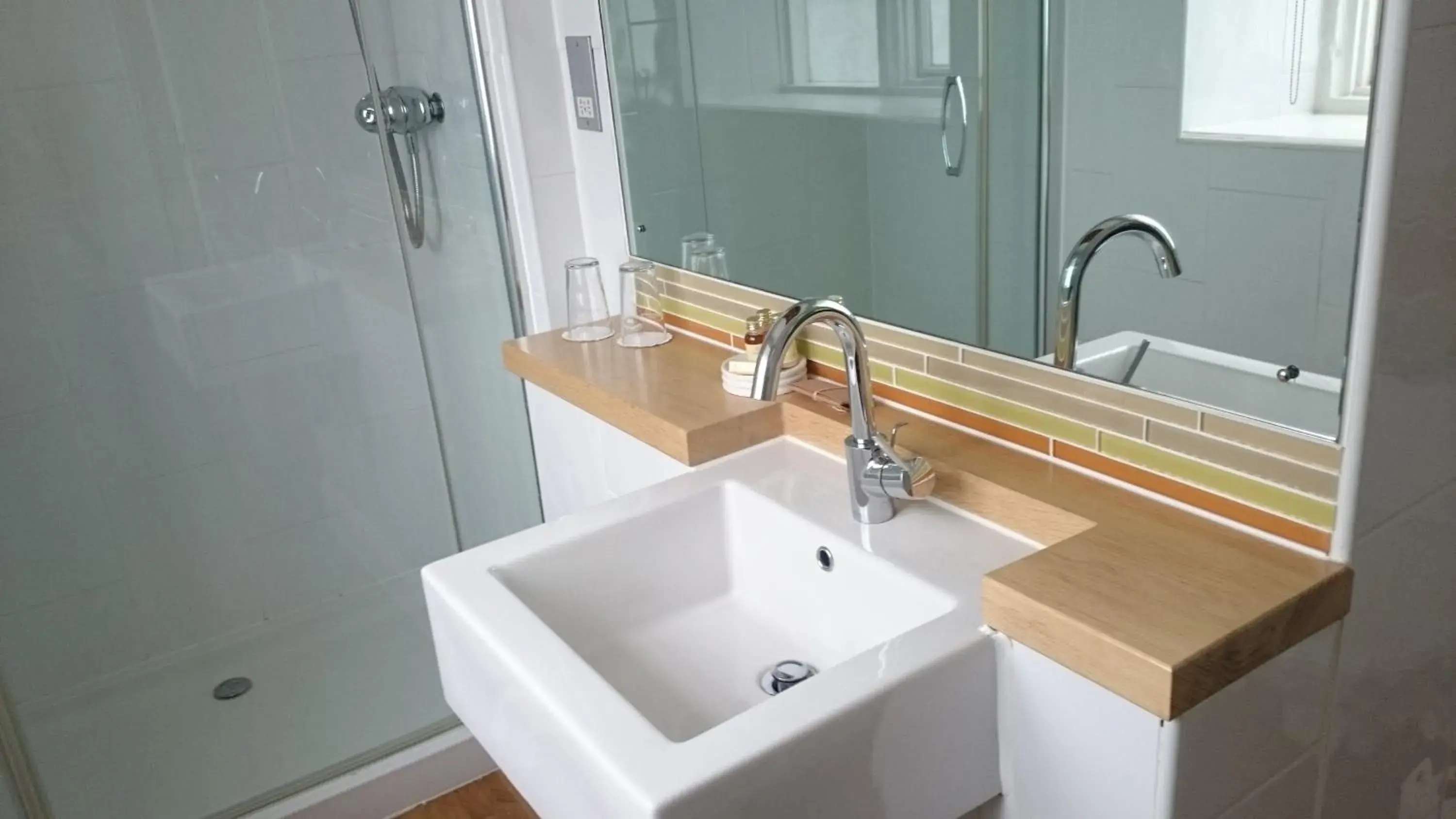 Classic Double Room in The Red Lion Classic Double Room in The Red Lion