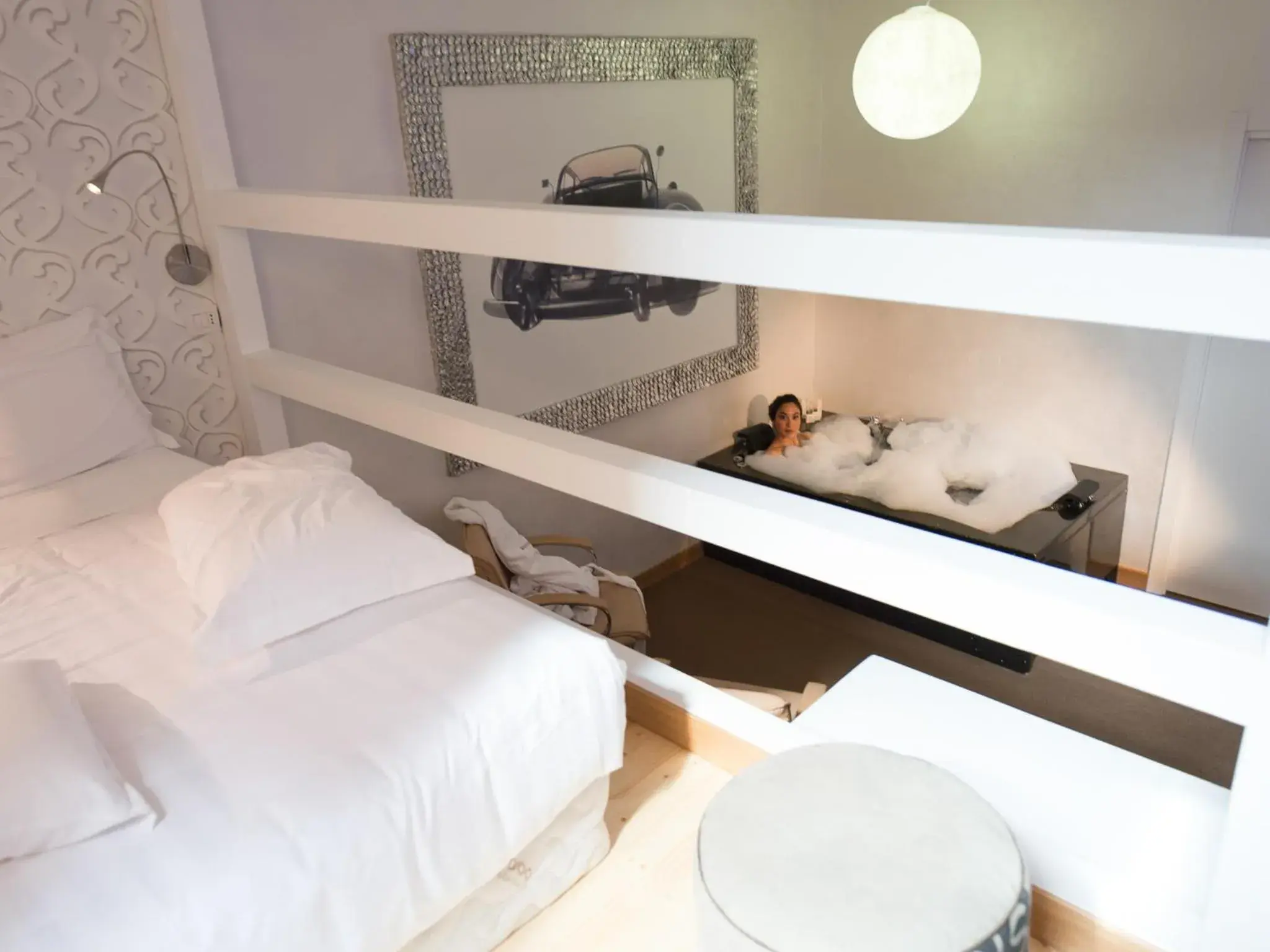 Double Room with Spa Bath in iRooms Campo dei Fiori Double Room with Spa Bath in iRooms Campo dei Fiori