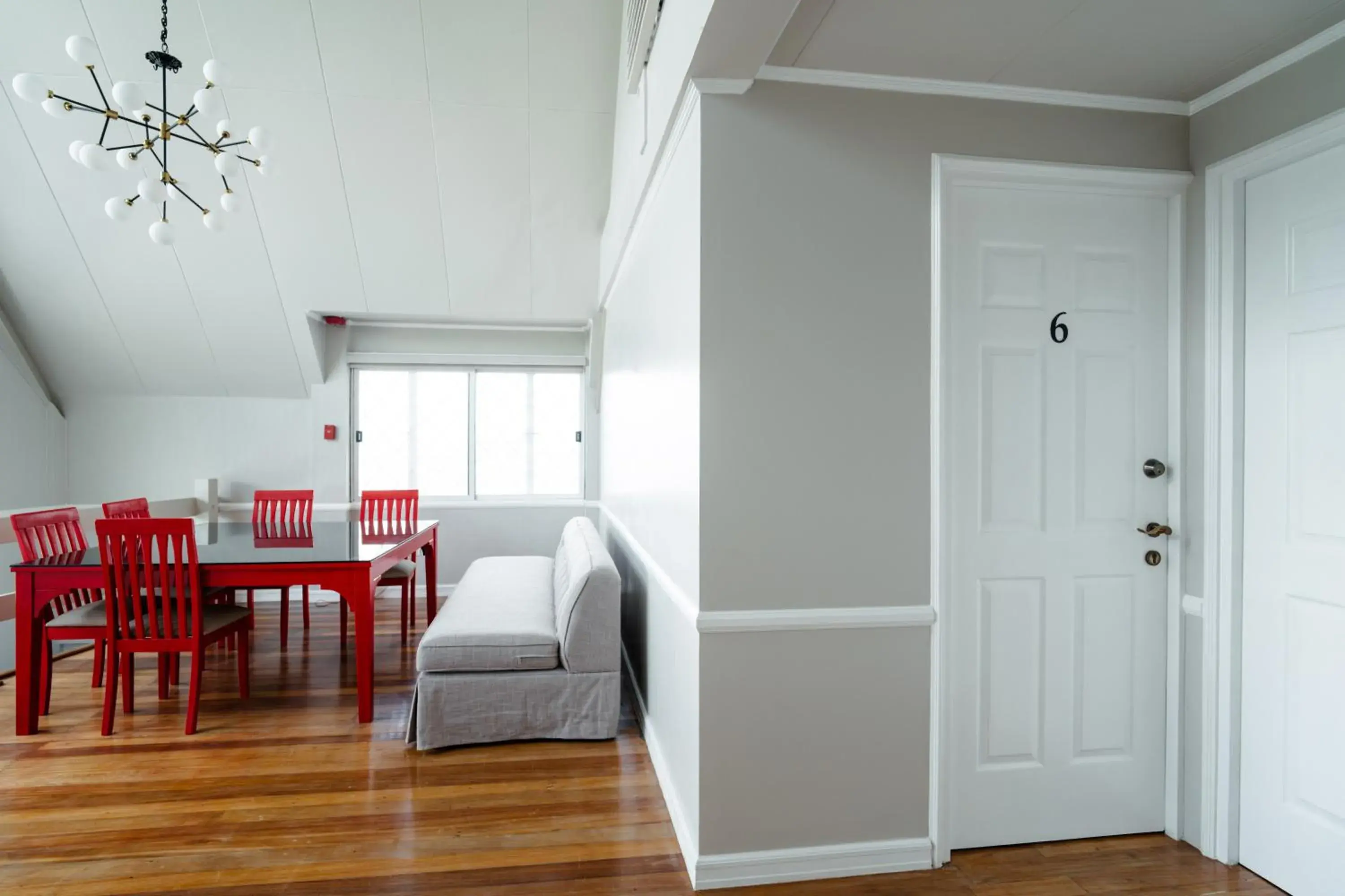 Superior King Room in Jacobs Hill Tagaytay Superior King Room in Jacobs Hill Tagaytay