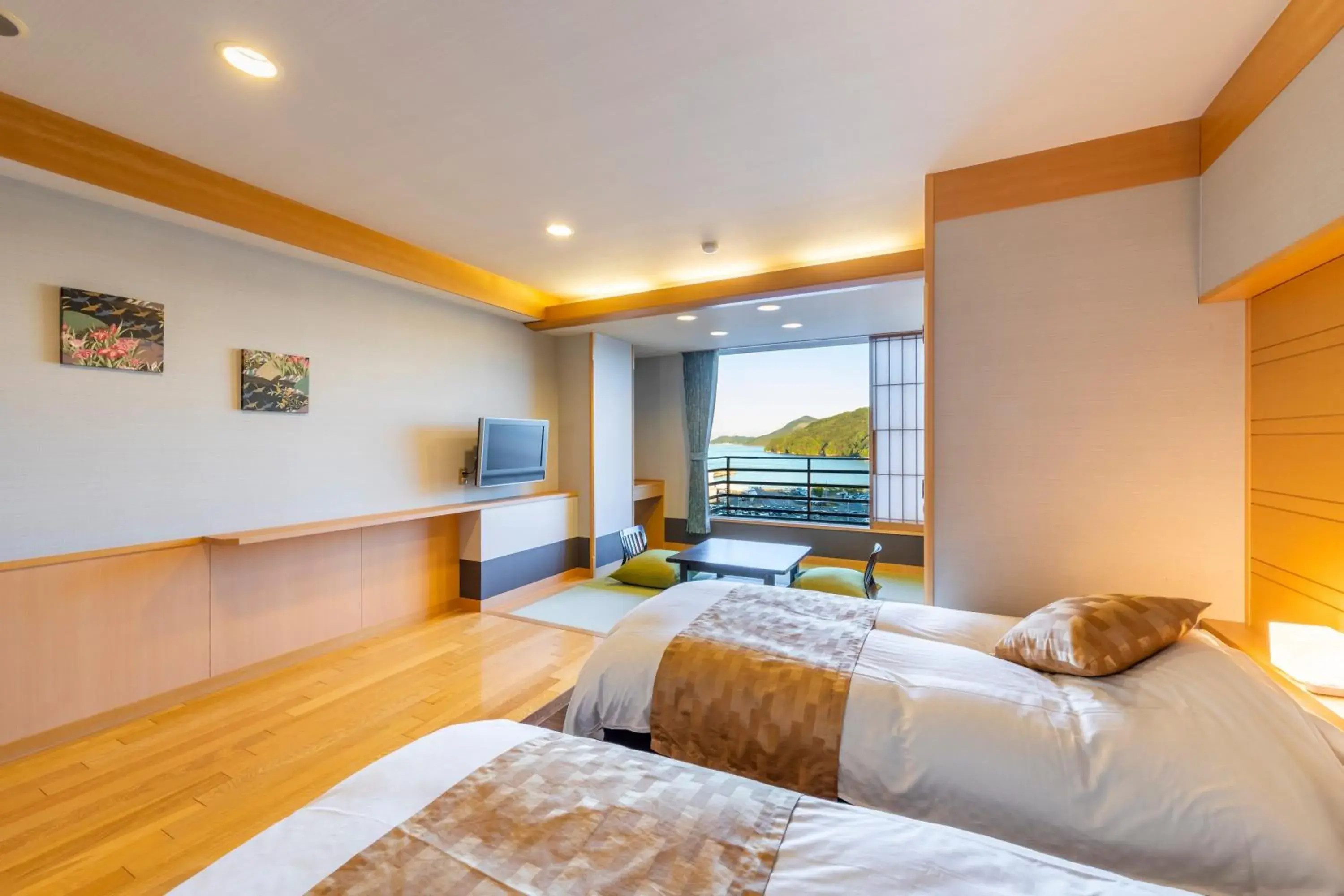 Room with Tatami Area with Ocean View South Wing - Buffet Dinner in Todaya Room with Tatami Area with Ocean View South Wing - Buffet Dinner in Todaya