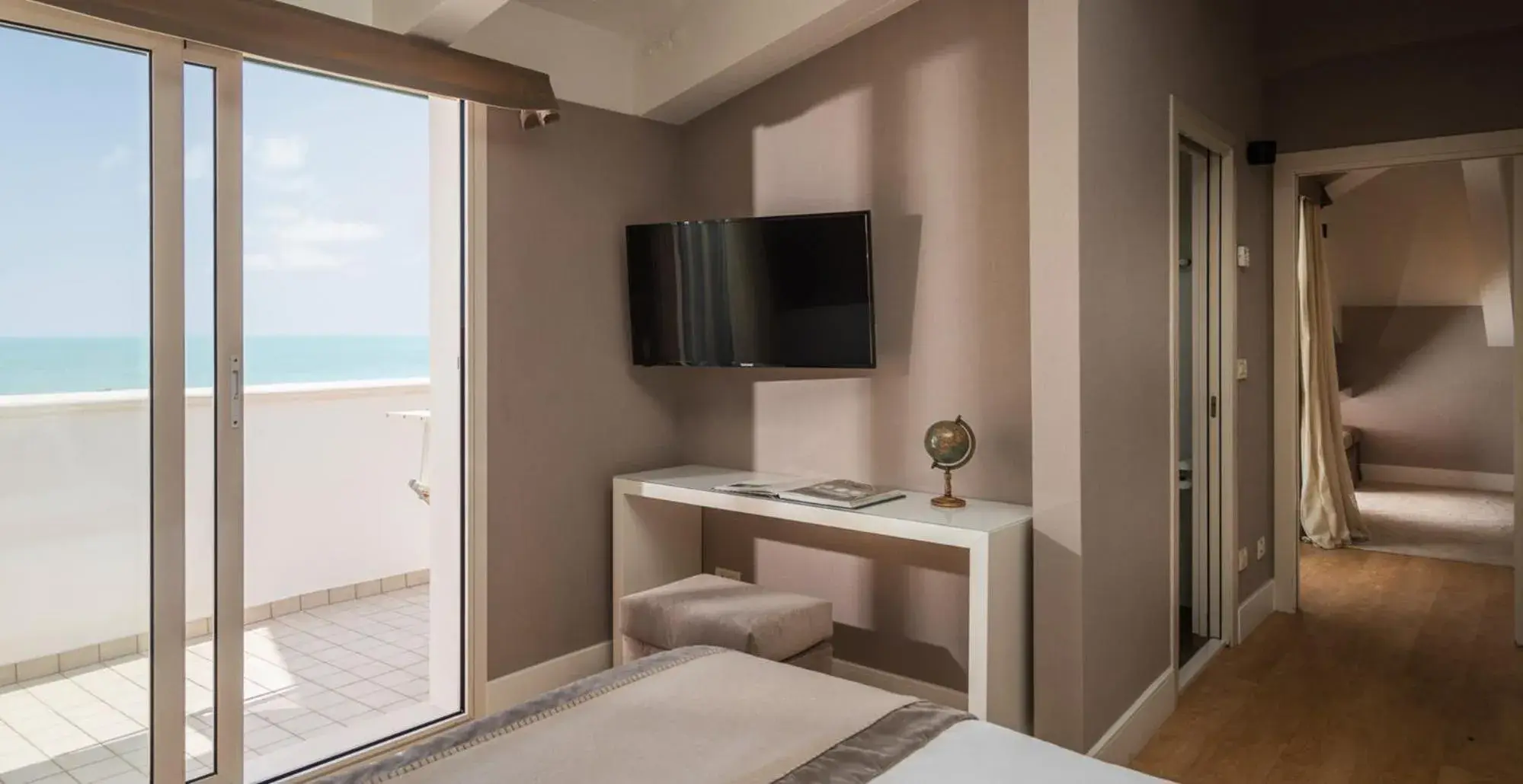 Penthouse Suite with Sea View - single occupancy in Hotel Maestrale Penthouse Suite with Sea View - single occupancy in Hotel Maestrale