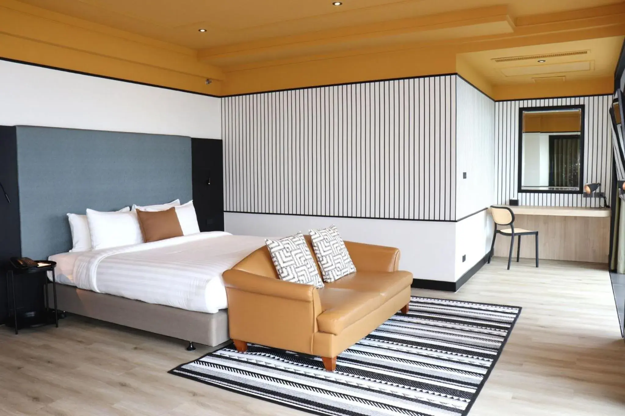 Suite in The Quarter Saphankhwai by UHG Suite in The Quarter Saphankhwai by UHG