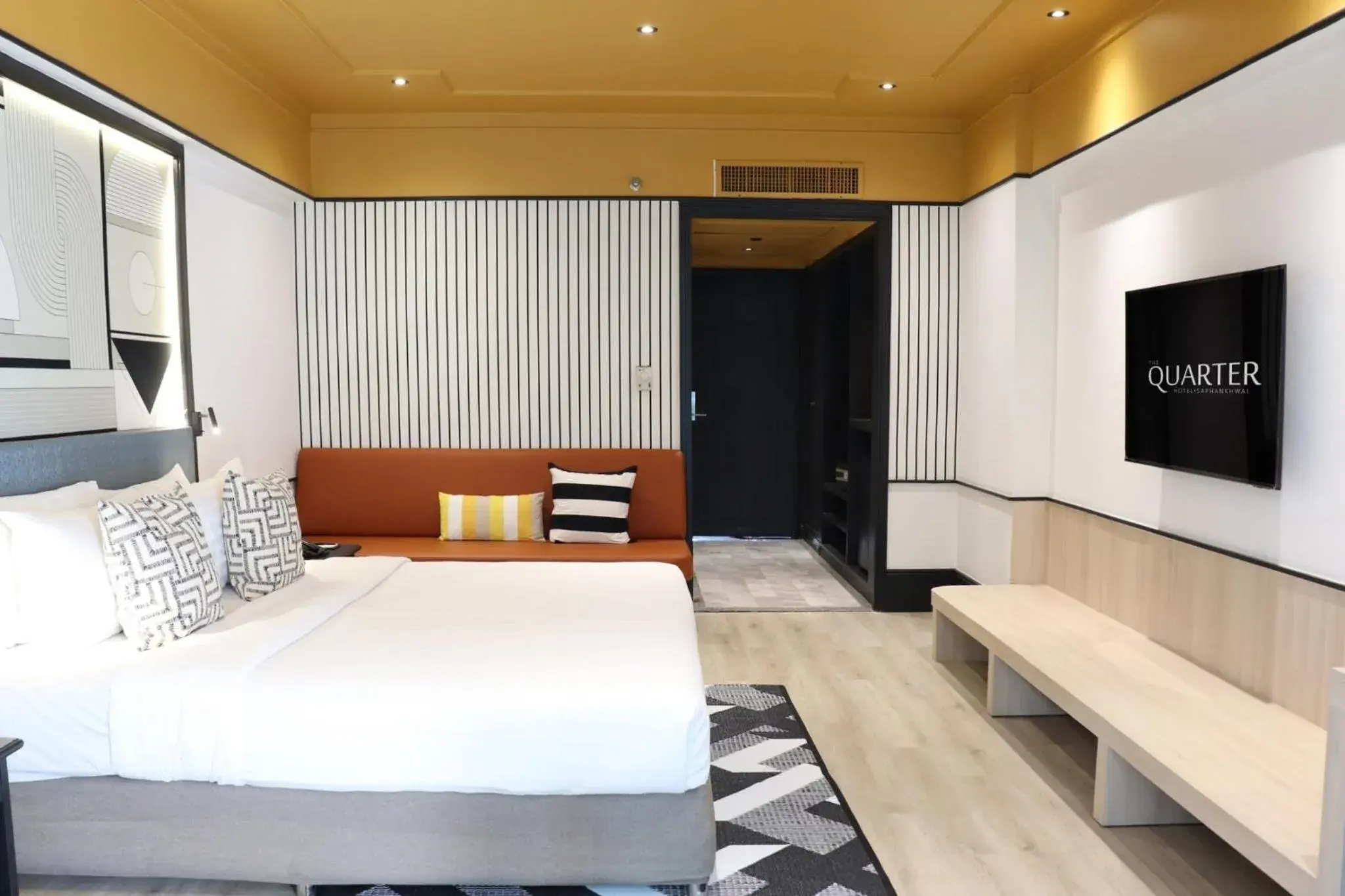 Superior King Room in The Quarter Saphankhwai by UHG Superior King Room in The Quarter Saphankhwai by UHG