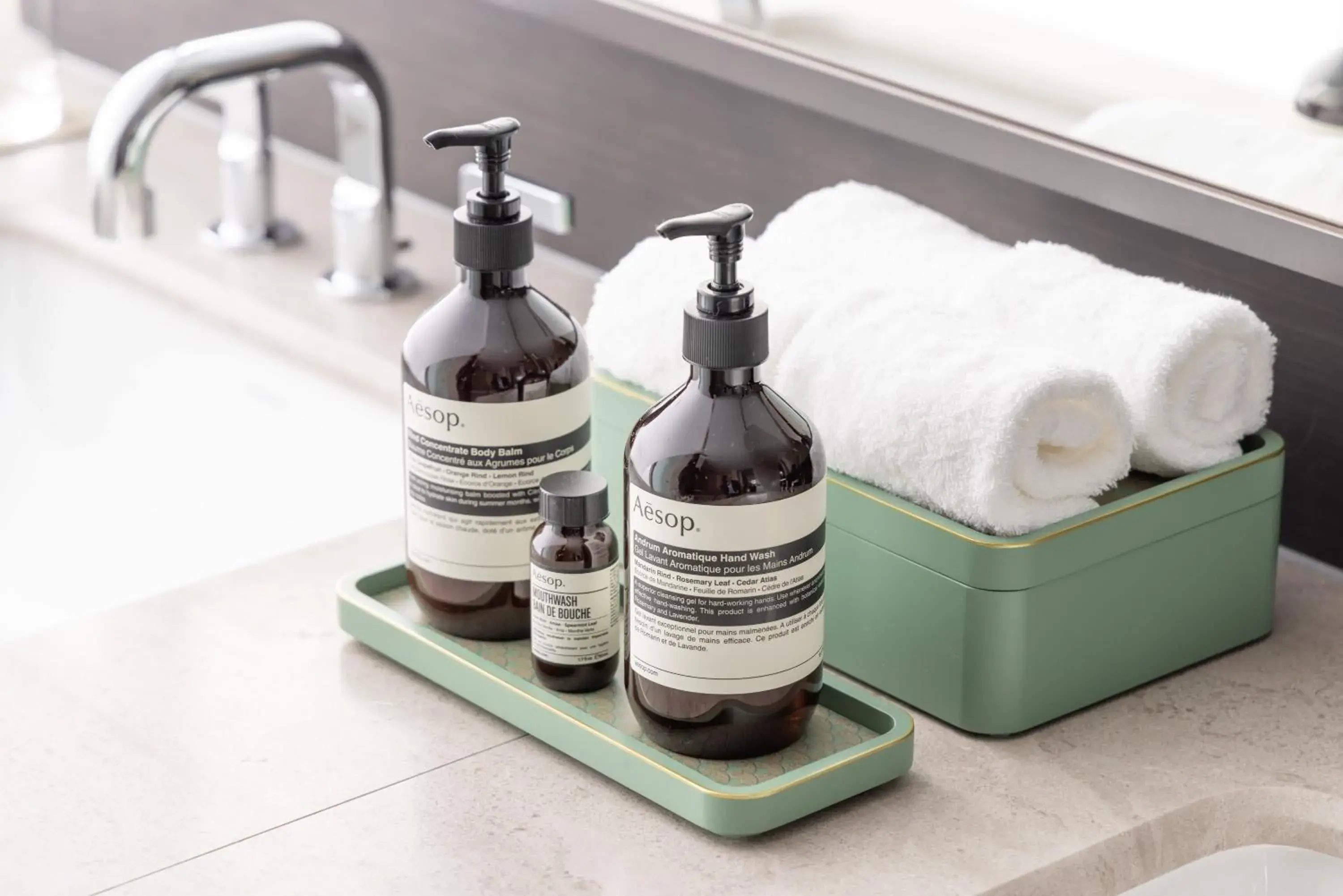 Premier King Room in Waldorf Astoria Osaka Premier King Room in Waldorf Astoria Osaka