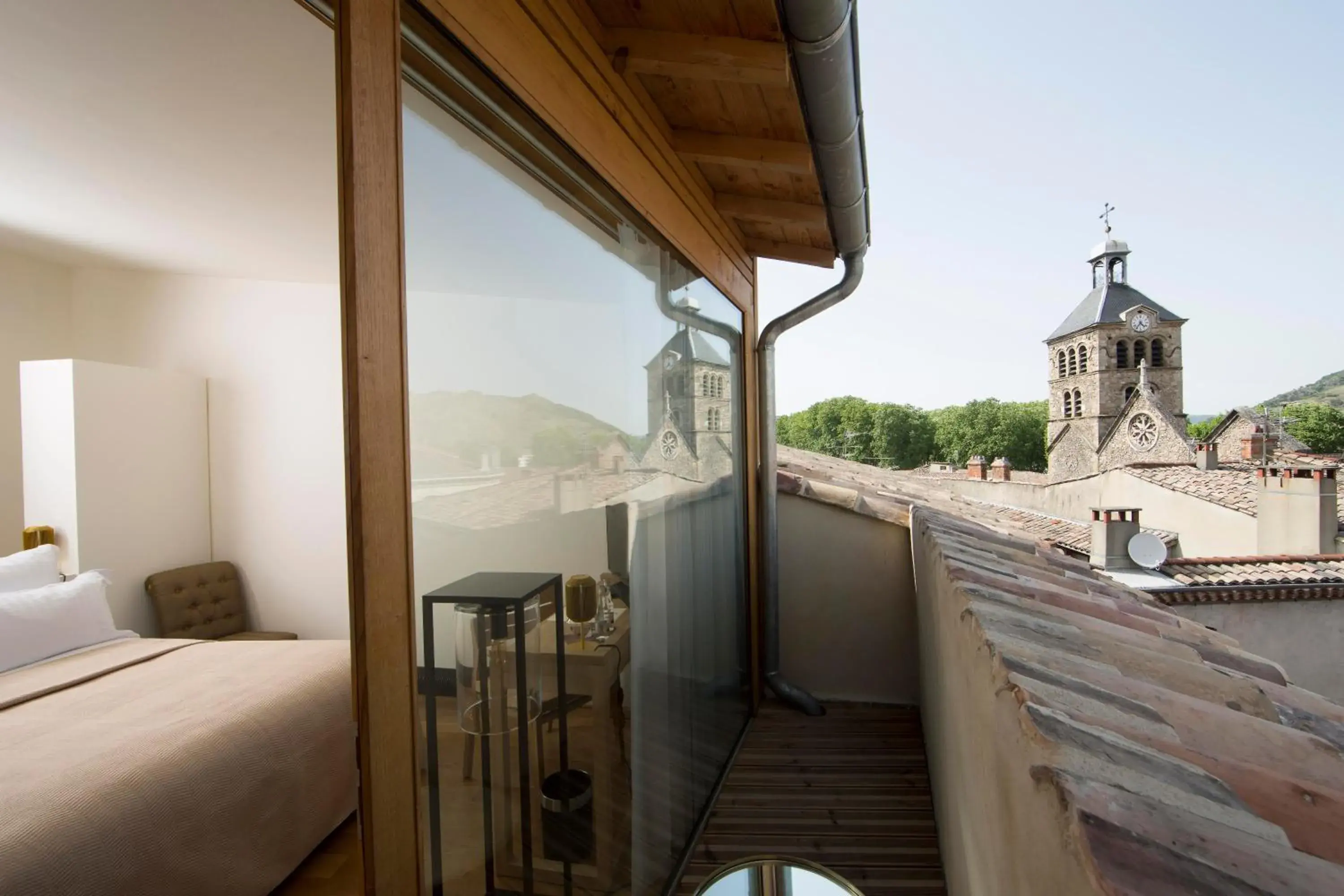 Double Room with Balcony in Hôtel de la Villeon Double Room with Balcony in Hôtel de la Villeon