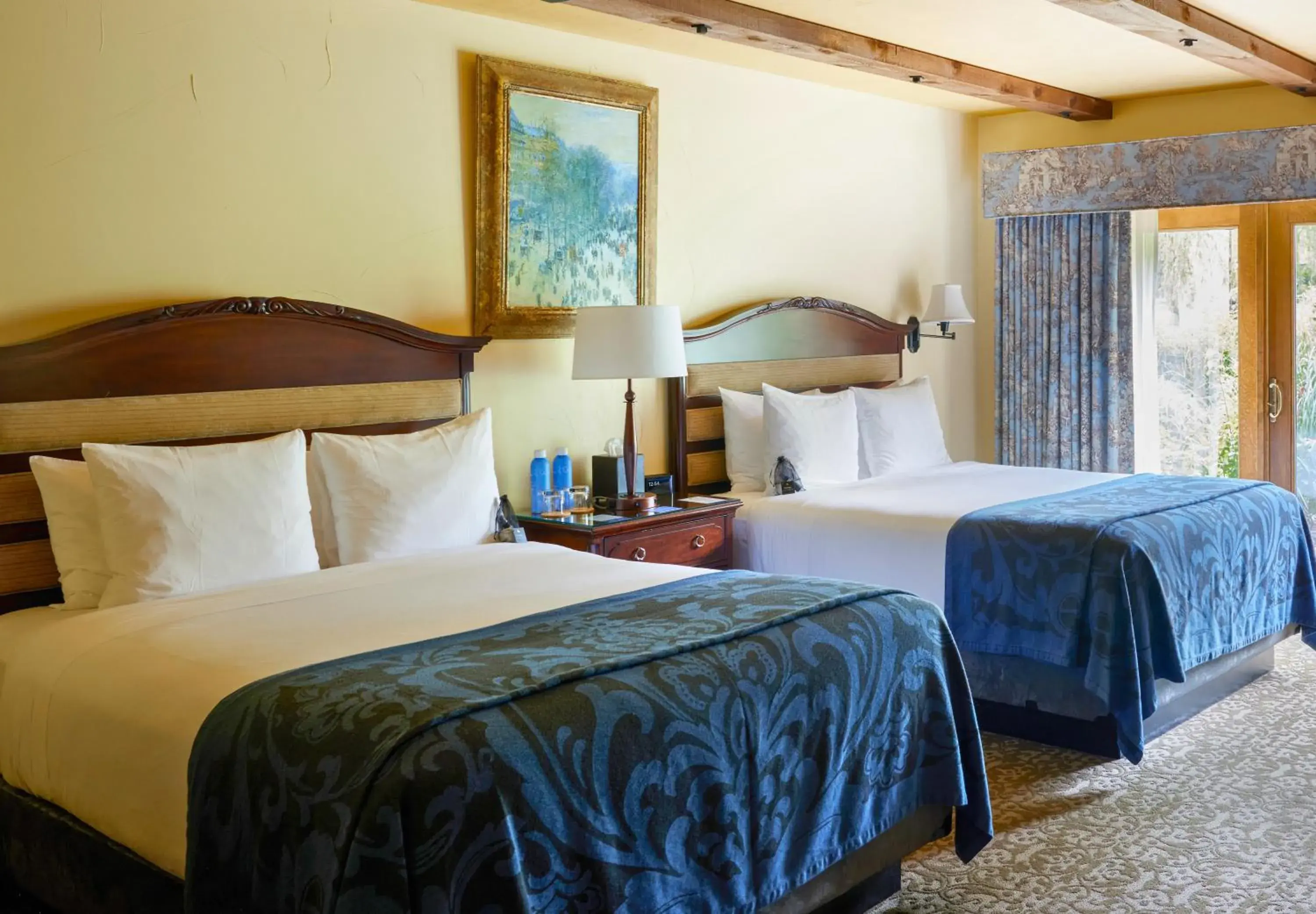 Main Queen Room with Two Queen Beds in Mirbeau Inn & Spa - Skaneateles Main Queen Room with Two Queen Beds in Mirbeau Inn & Spa - Skaneateles