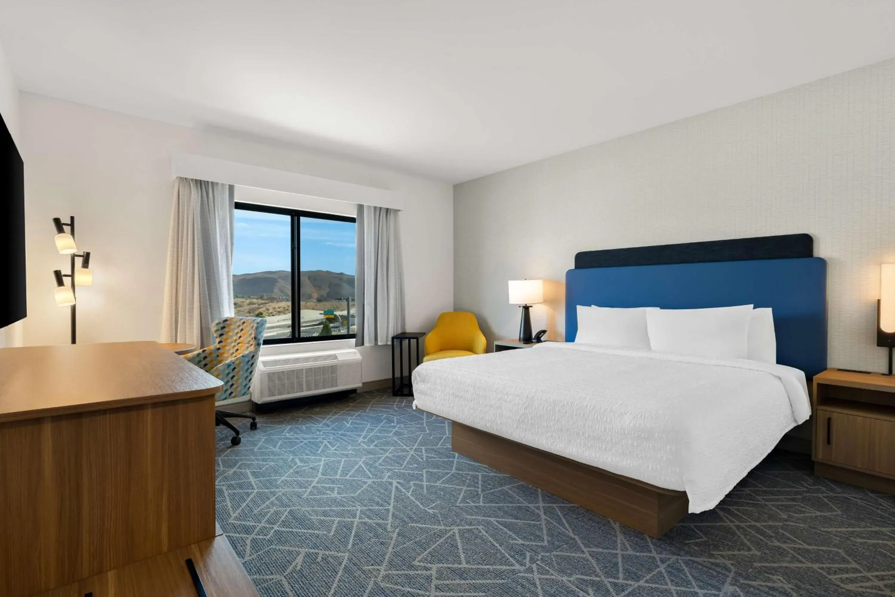 King Room with Tub - Mobility Access in Hampton Inn & Suites Corona, Ca King Room with Tub - Mobility Access in Hampton Inn & Suites Corona, Ca