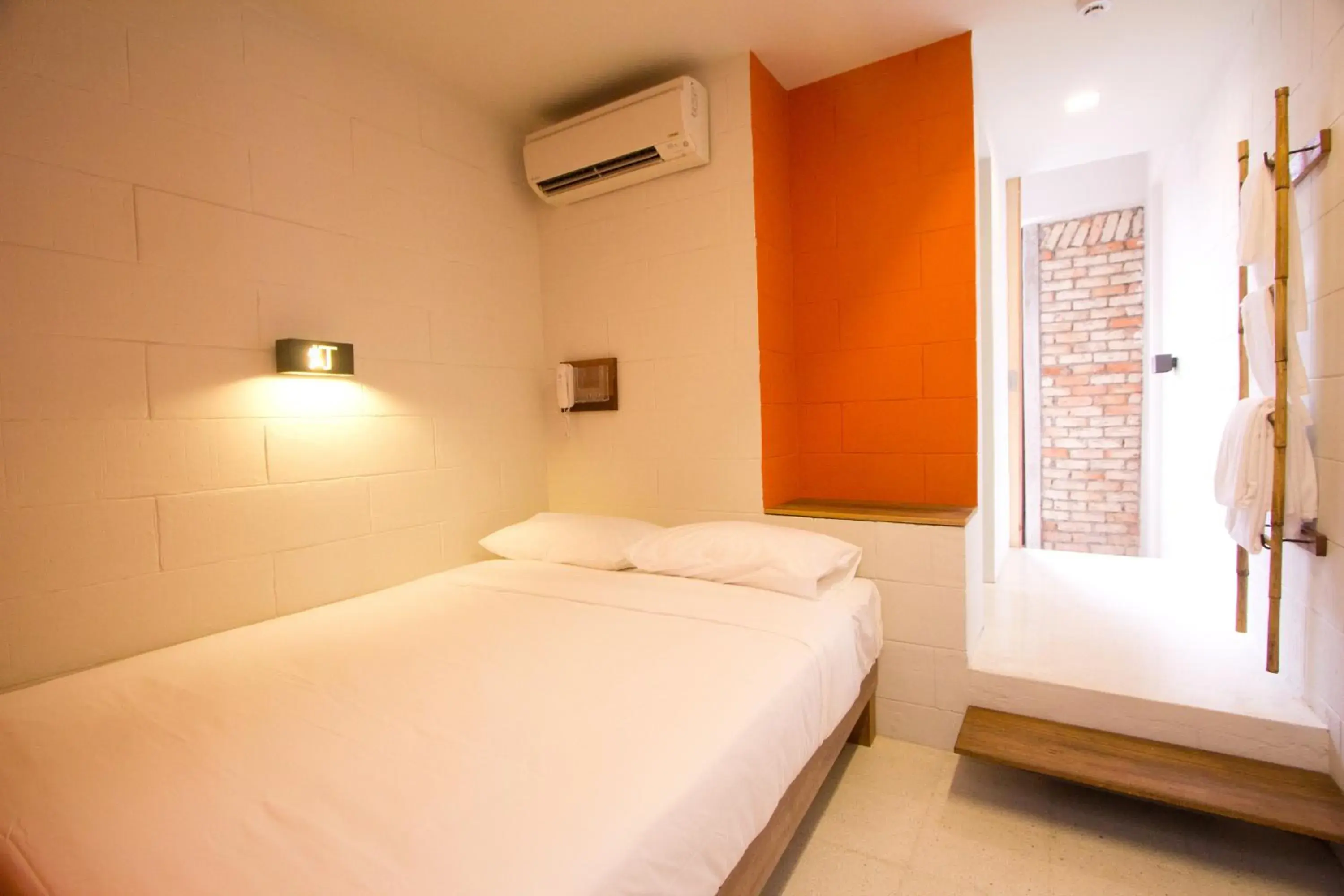 Queen Room with Balcony in Lantern Hotel Queen Room with Balcony in Lantern Hotel