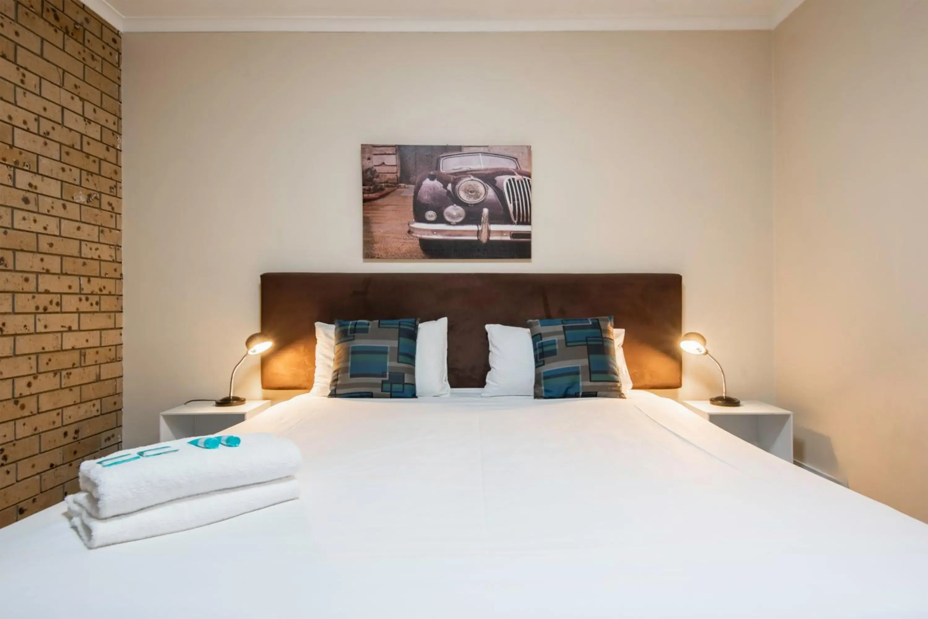 Budget Units – King in Echo Holiday Parks - Windsor Gardens Budget Units – King in Echo Holiday Parks - Windsor Gardens