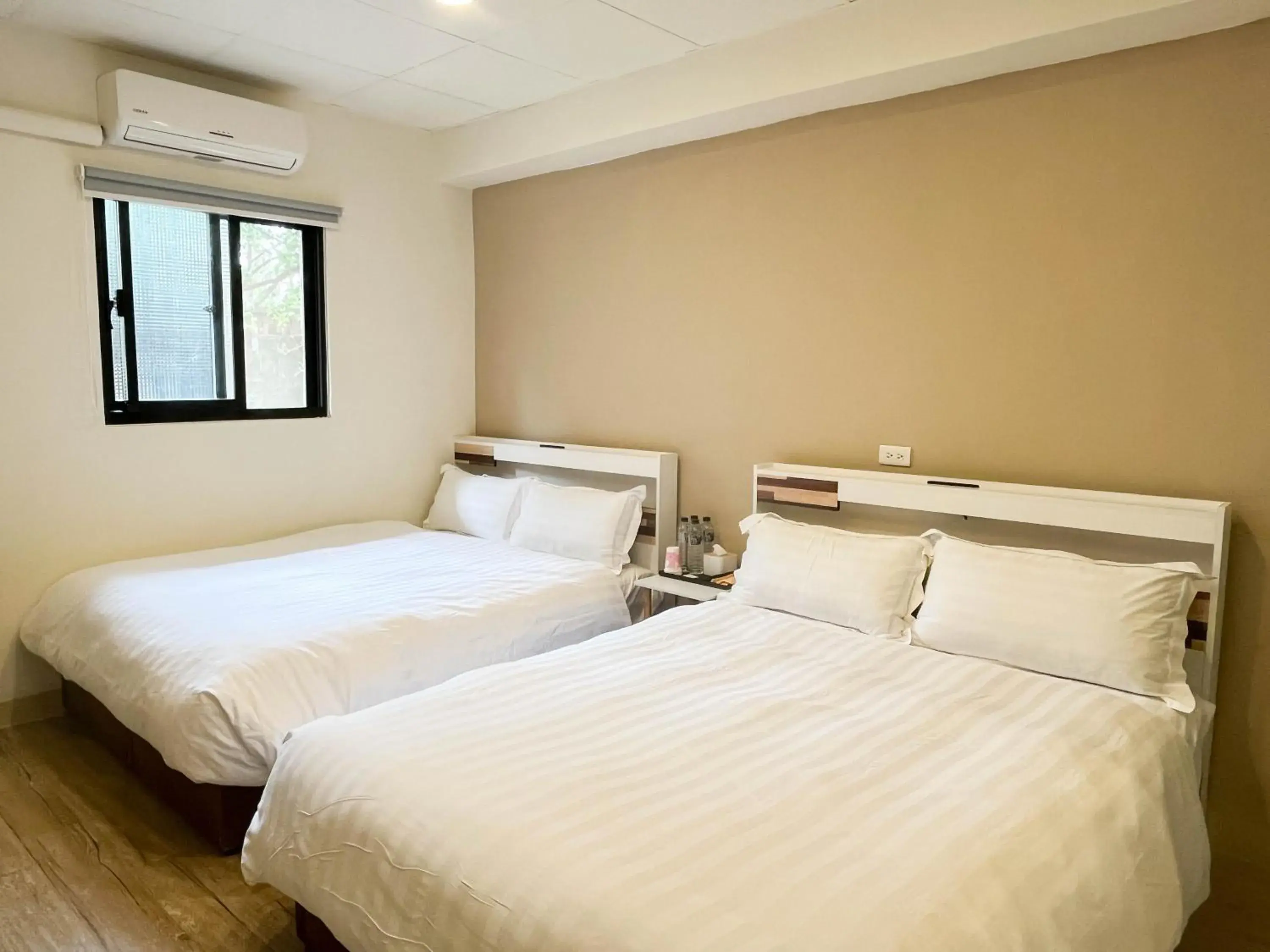 Family Room with Shower in Cen Pin B&B Family Room with Shower in Cen Pin B&B