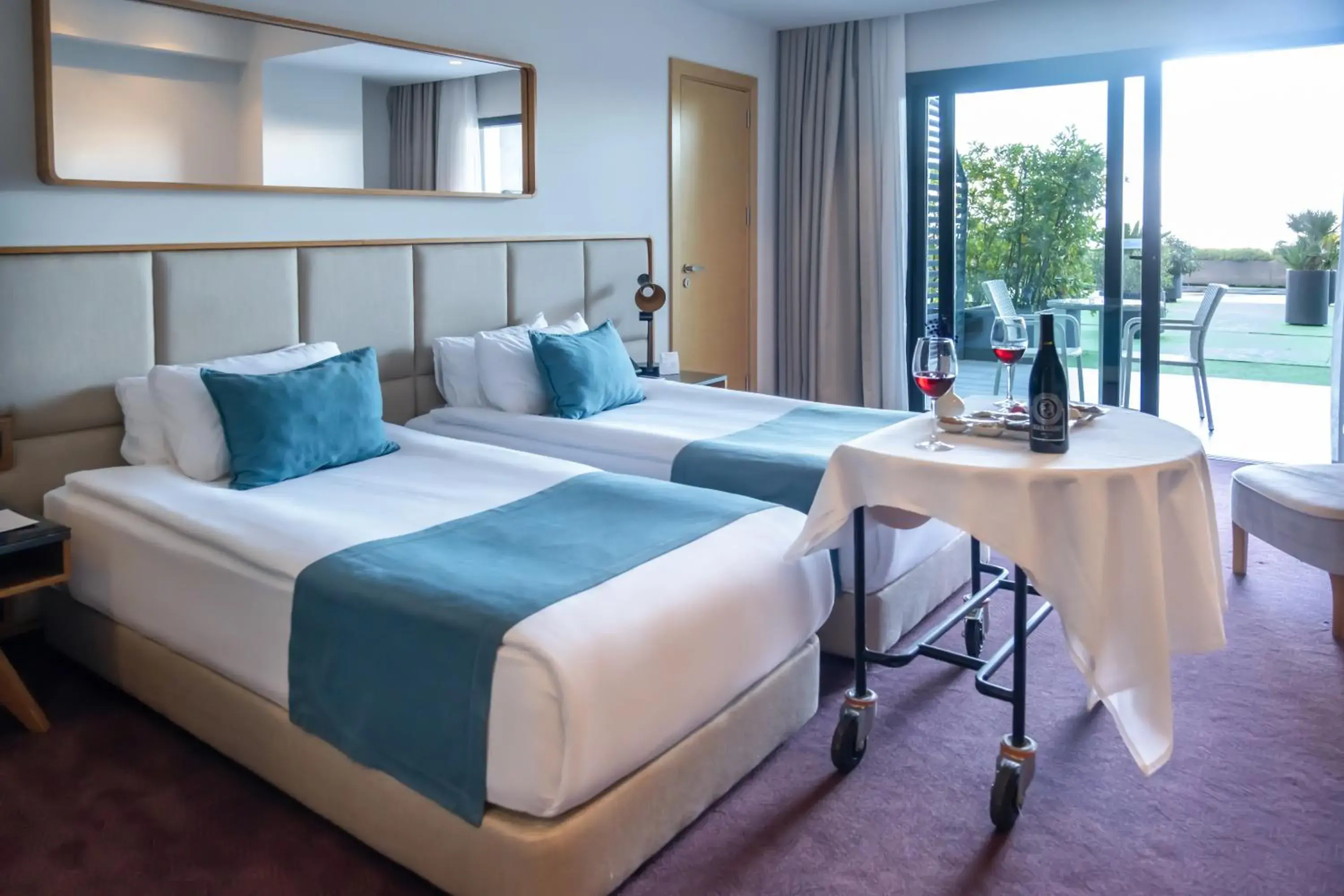 Deluxe Room with Garden View in Ramada Plaza Hotel & Spa Trabzon Deluxe Room with Garden View in Ramada Plaza Hotel & Spa Trabzon