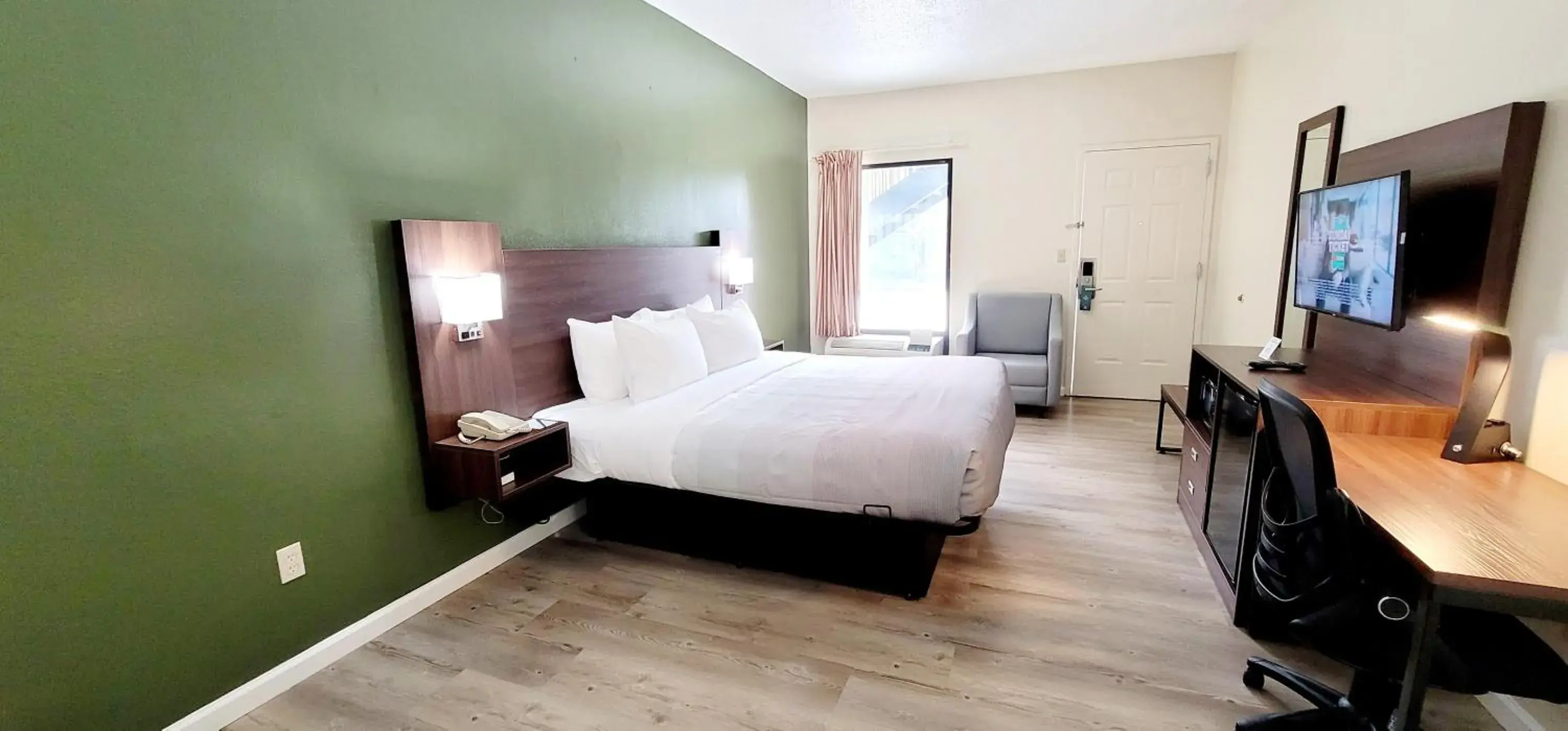 King Room - Non Smoking in Quality Inn Port Wentworth Savannah North King Room - Non Smoking in Quality Inn Port Wentworth Savannah North