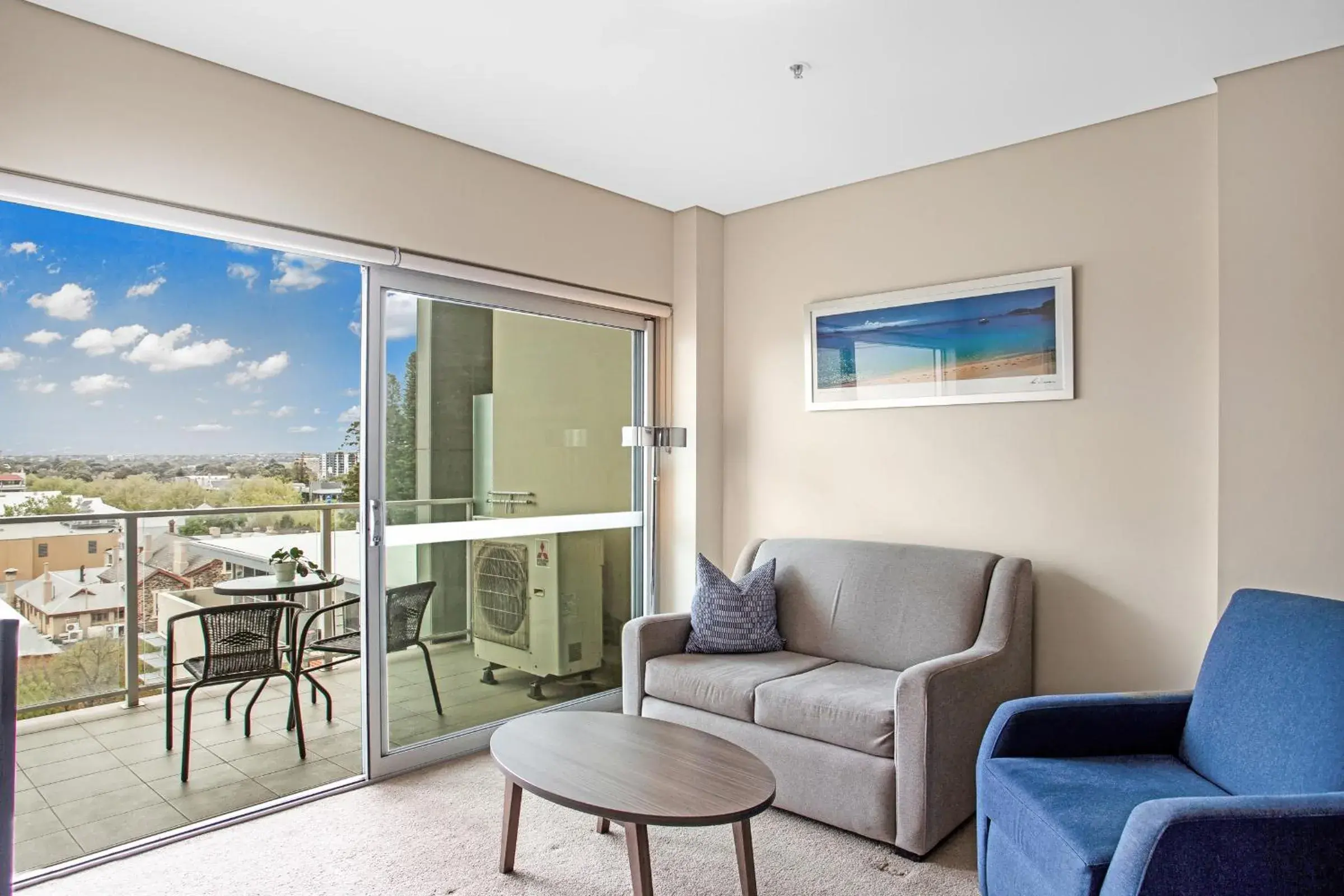 Superior One-Bedroom Apartment in Hume Serviced Apartments Superior One-Bedroom Apartment in Hume Serviced Apartments