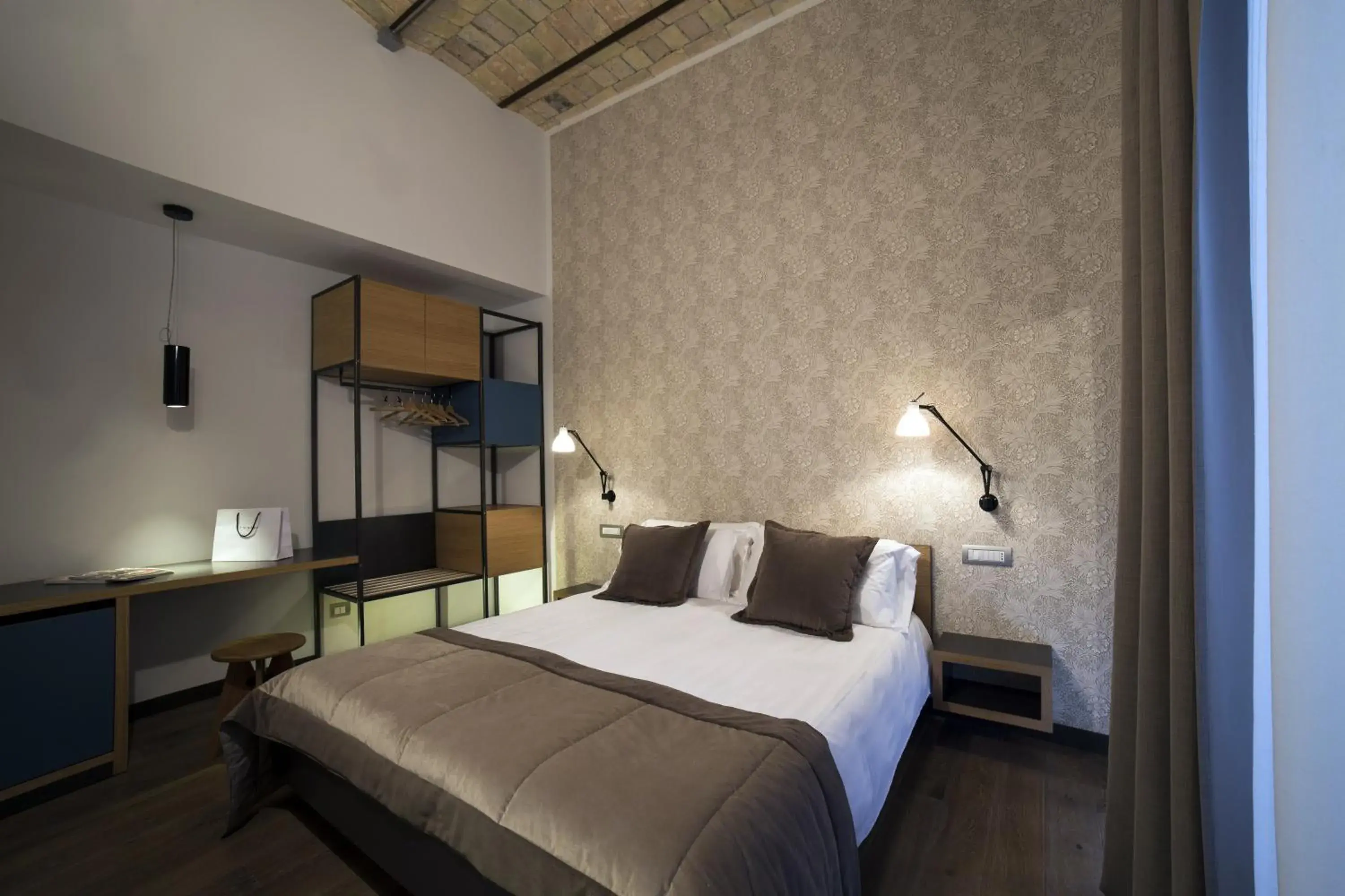 Triple Room in Atypical Rooms Triple Room in Atypical Rooms