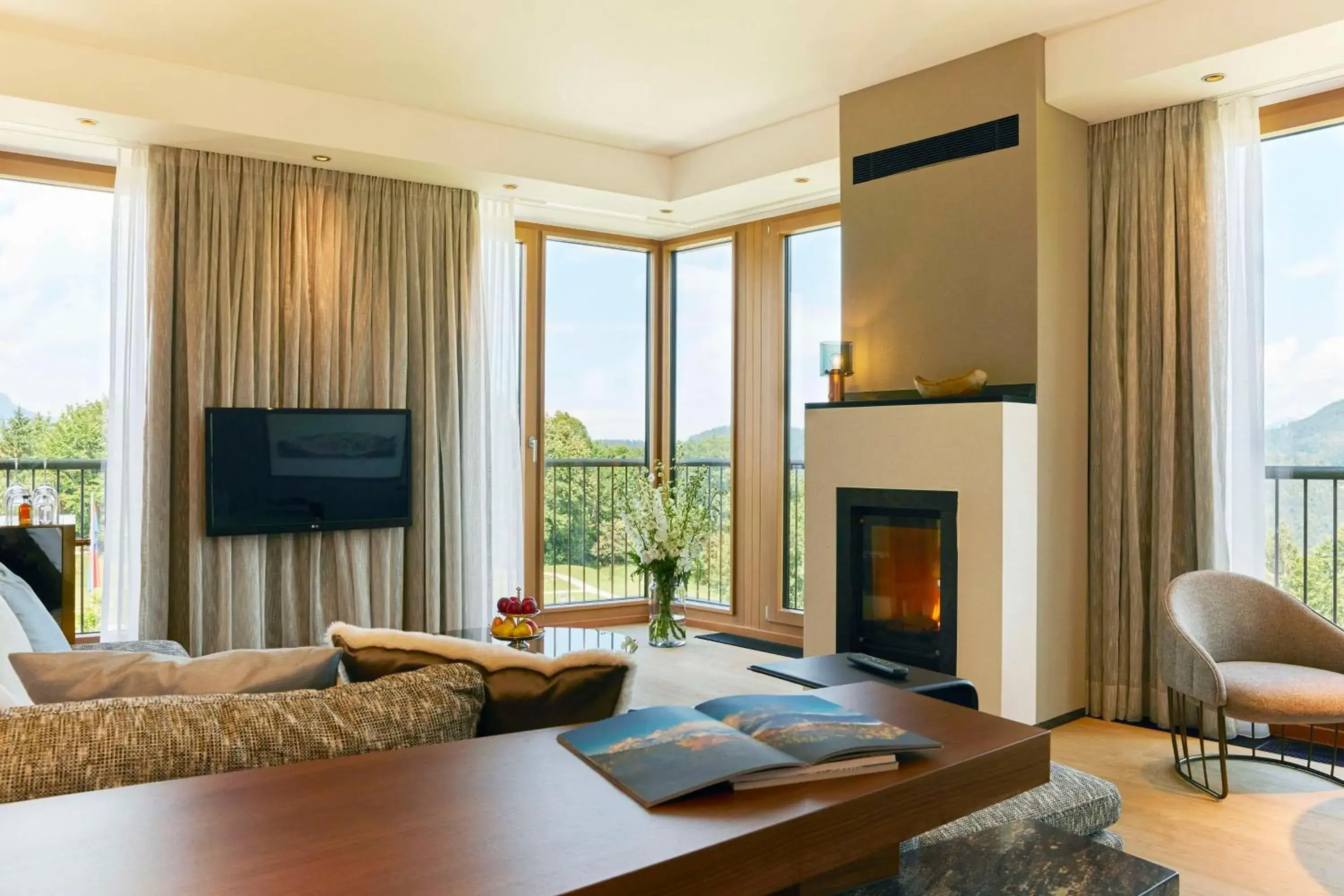 Panorama Suite - single occupancy in Kempinski Hotel Berchtesgaden Panorama Suite - single occupancy in Kempinski Hotel Berchtesgaden