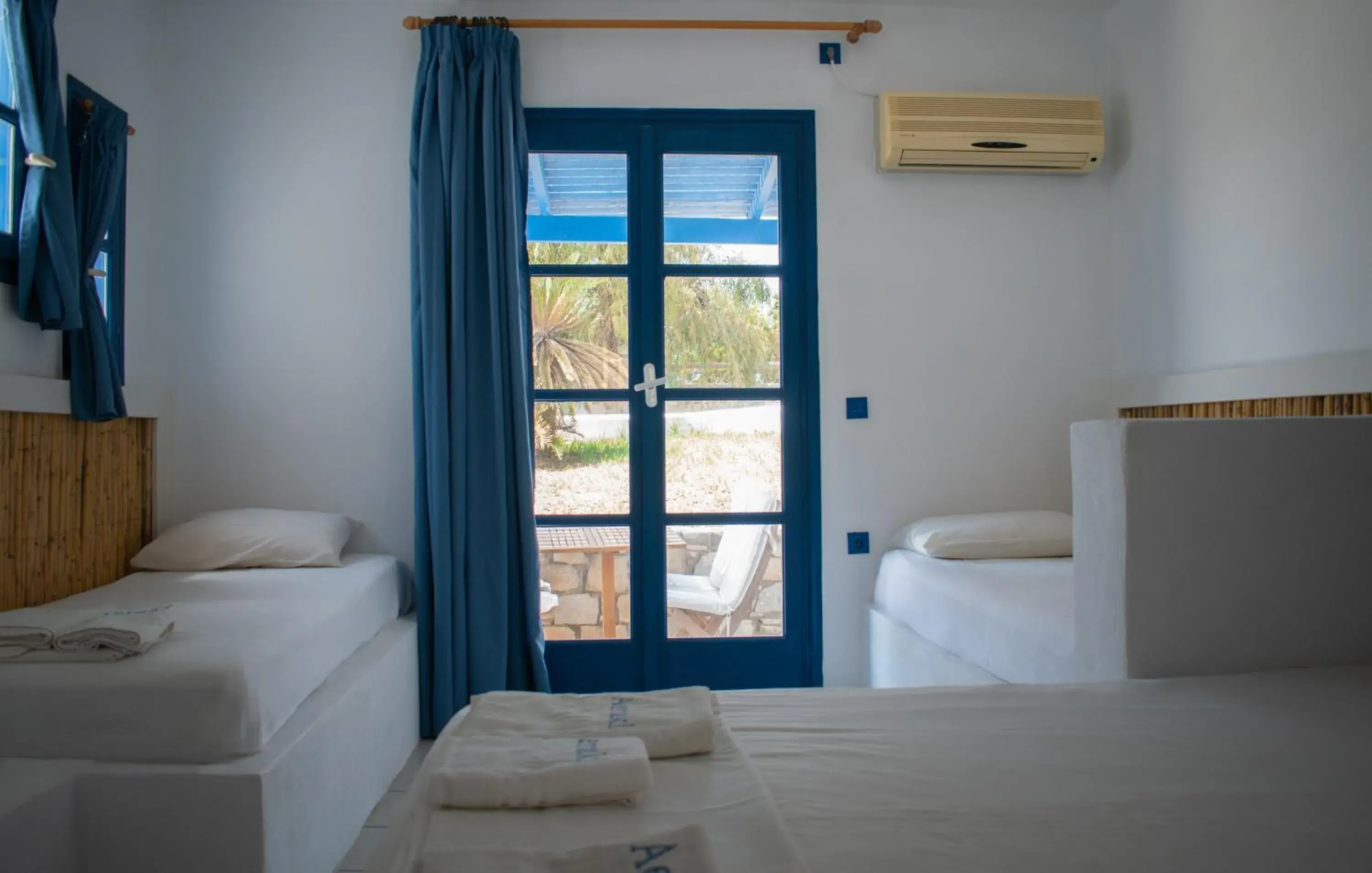 Studio in Aeraki Studios Studio in Aeraki Studios