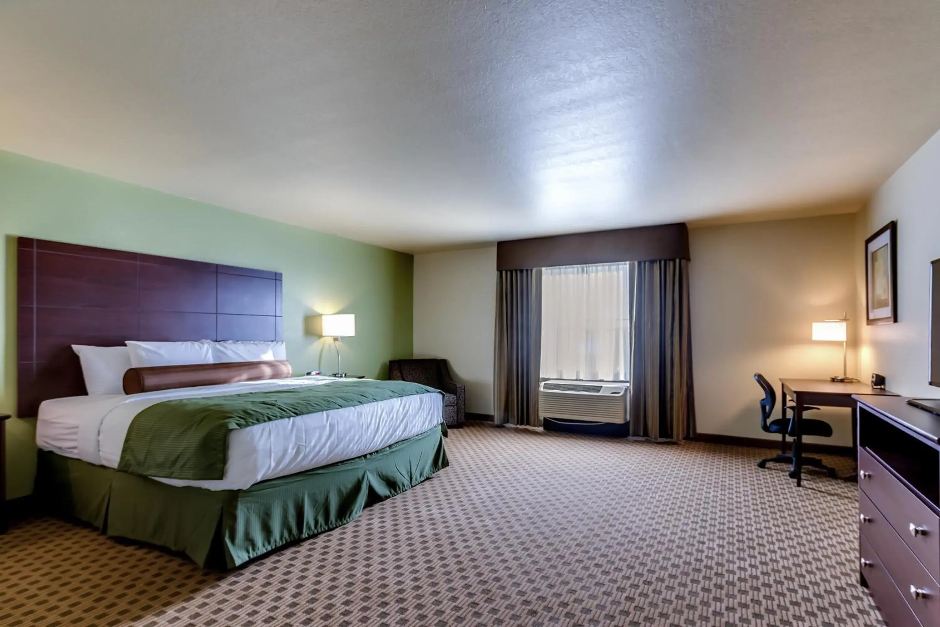 King Studio in Cobblestone Inn & Suites - Waverly King Studio in Cobblestone Inn & Suites - Waverly
