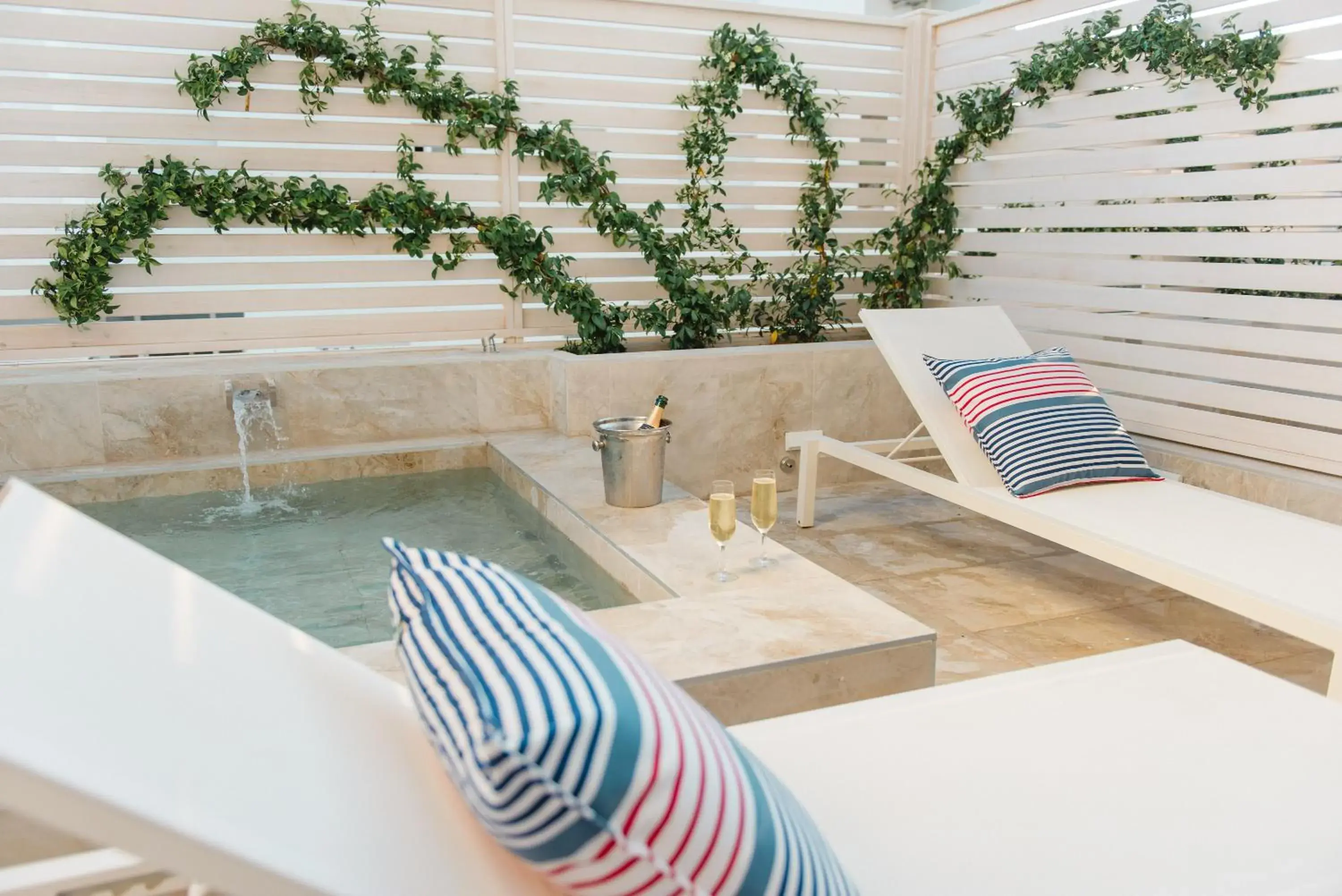 Superior Double Room with Terrace in Hotel Honucai Superior Double Room with Terrace in Hotel Honucai