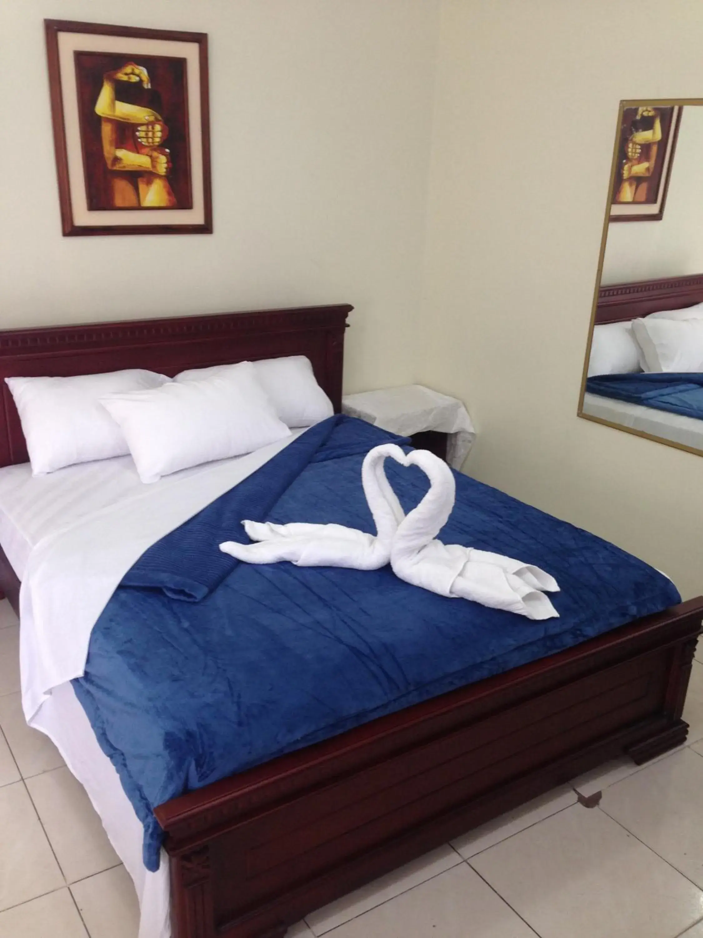 Double Room in Hotel MundialCity Double Room in Hotel MundialCity